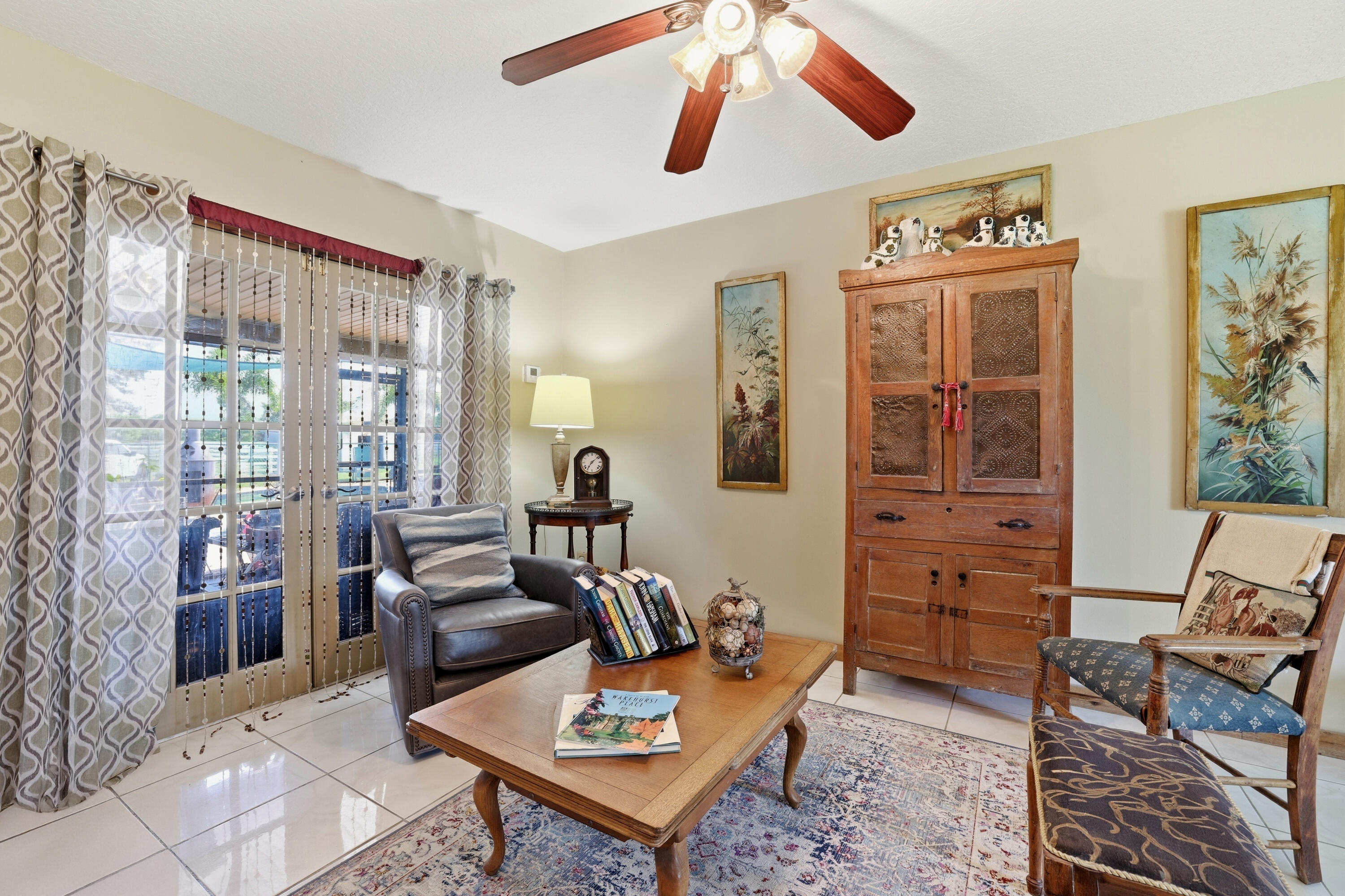 LOXAHATCHEE GROVES - Residential