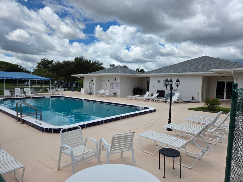 POINTE OVERLOOK CONDO - Residential