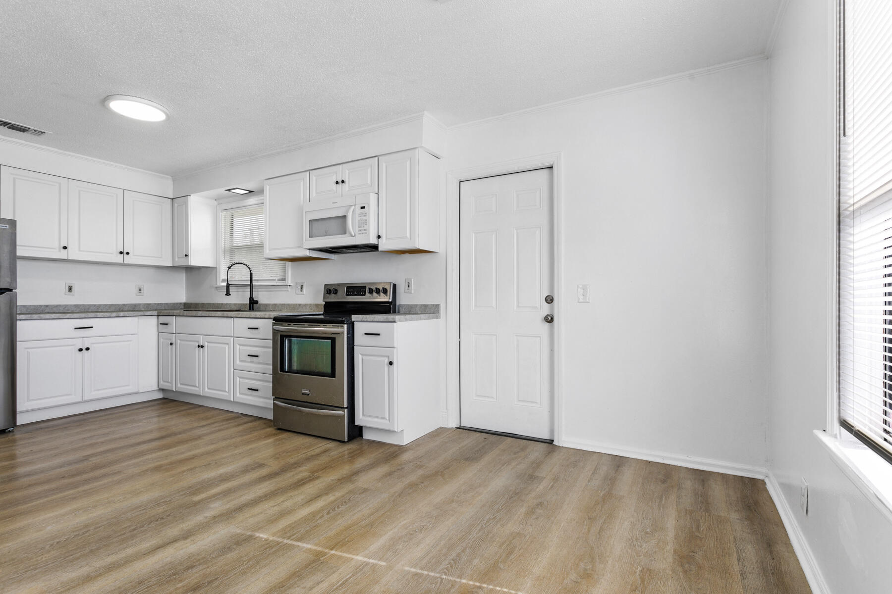 TIMBER PINES WEST - Residential Lease