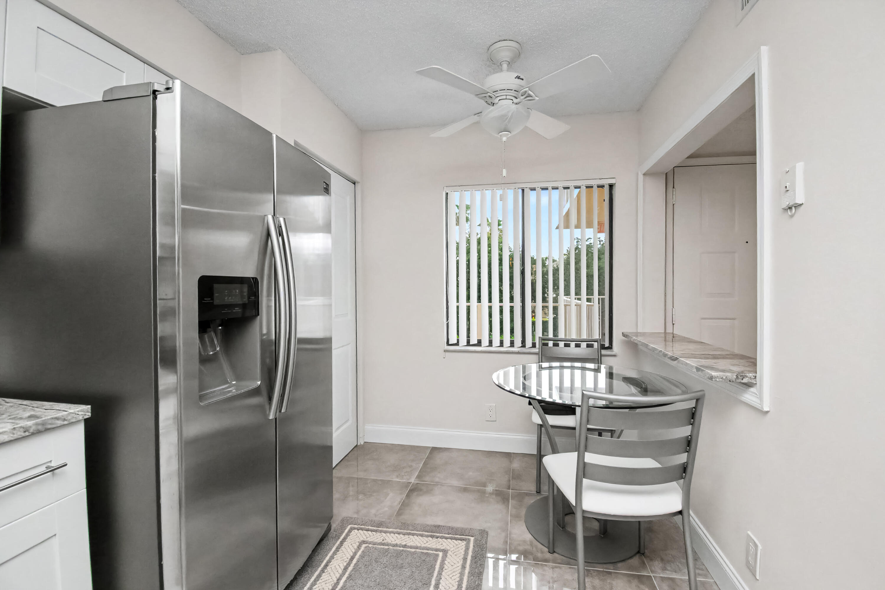HUNTINGTON LAKES SEC FIVE CONDOS - Residential