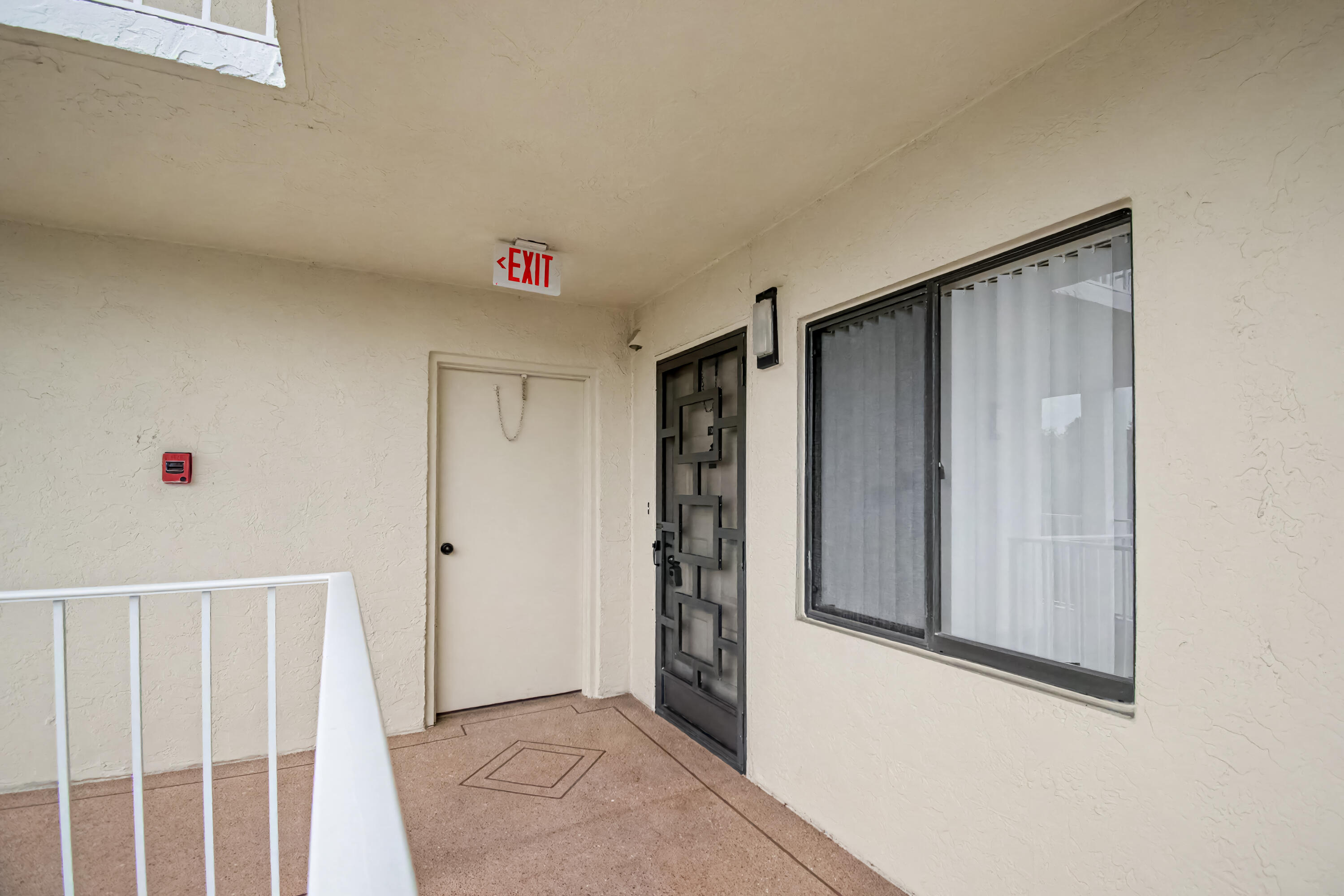 HUNTINGTON LAKES SEC FIVE CONDOS - Residential