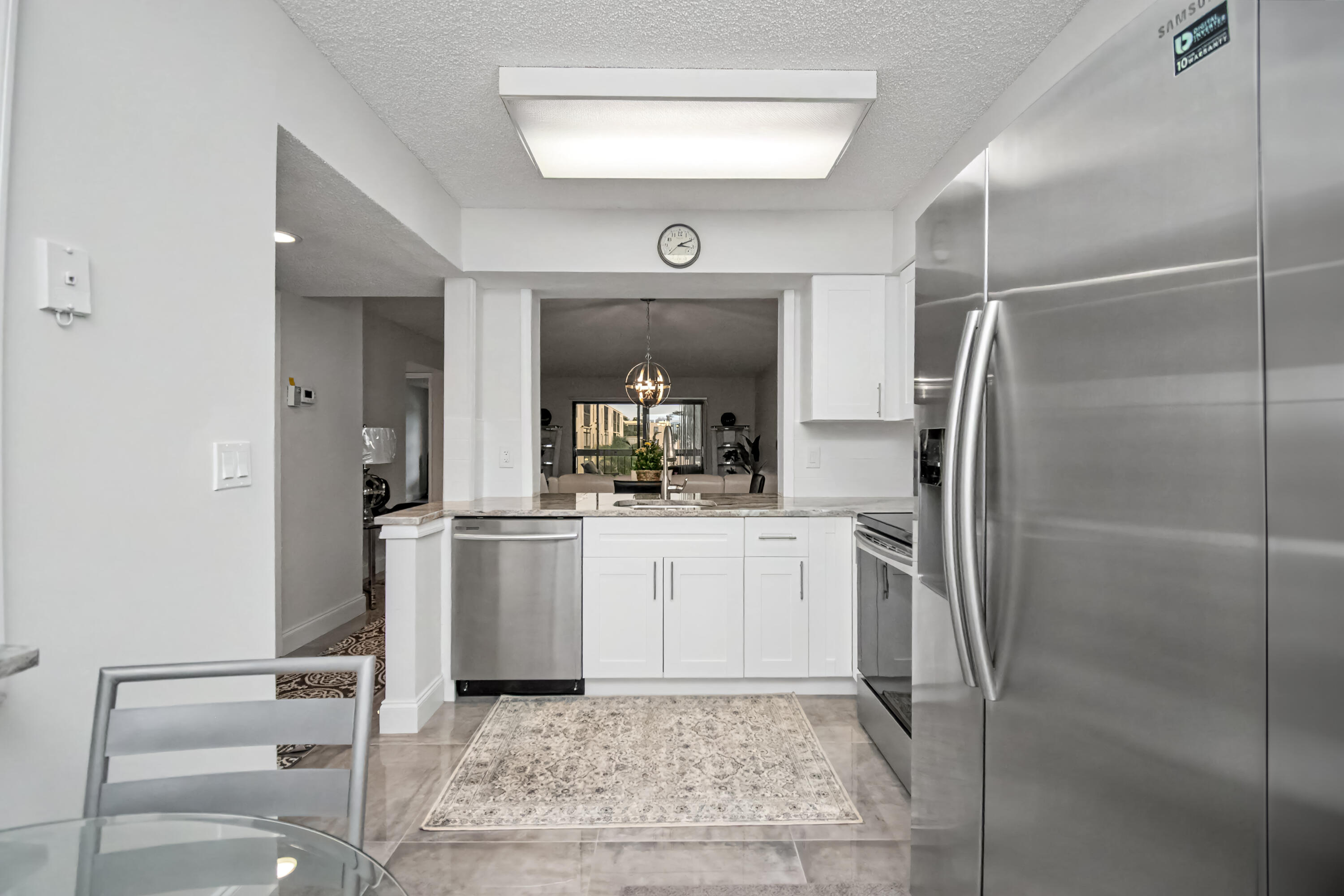HUNTINGTON LAKES SEC FIVE CONDOS - Residential