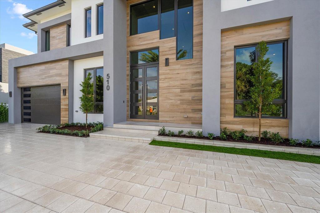 LEFT BANK ESTATES  (GOLDEN HARBOR AREA) - Residential