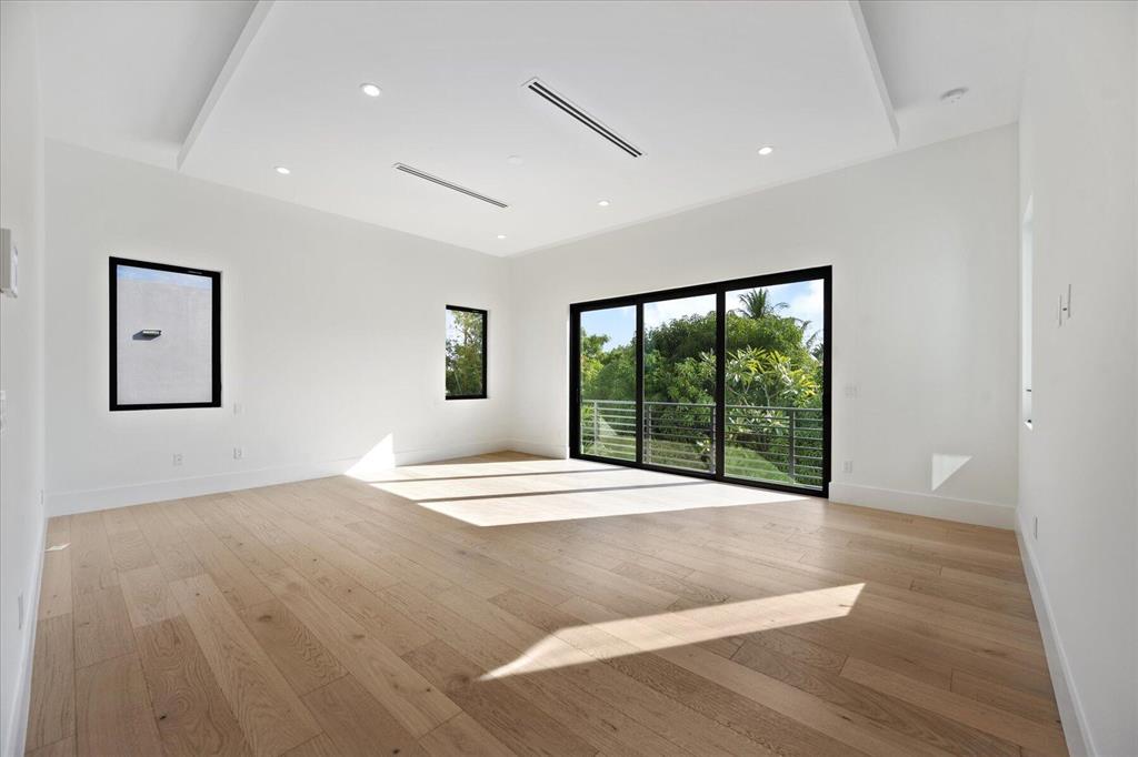 LEFT BANK ESTATES  (GOLDEN HARBOR AREA) - Residential