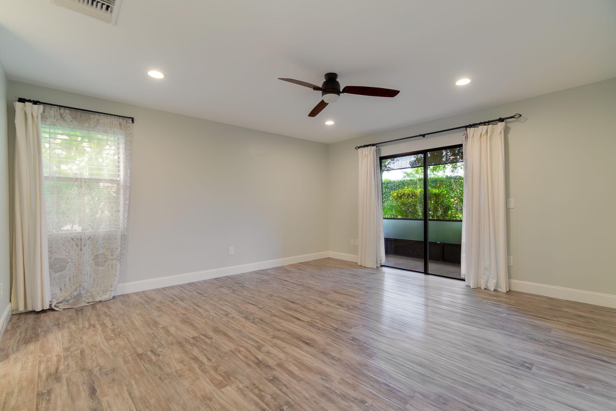 SHEFFIELD WOODS AT WELLINGTON CONDO - Residential Lease