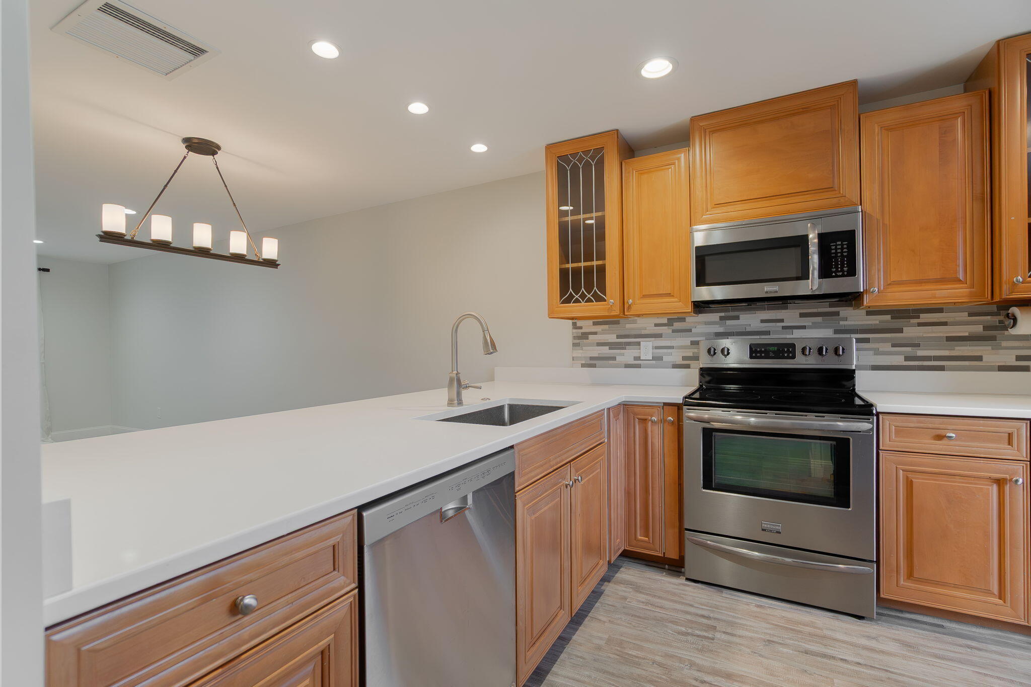 SHEFFIELD WOODS AT WELLINGTON CONDO - Residential Lease