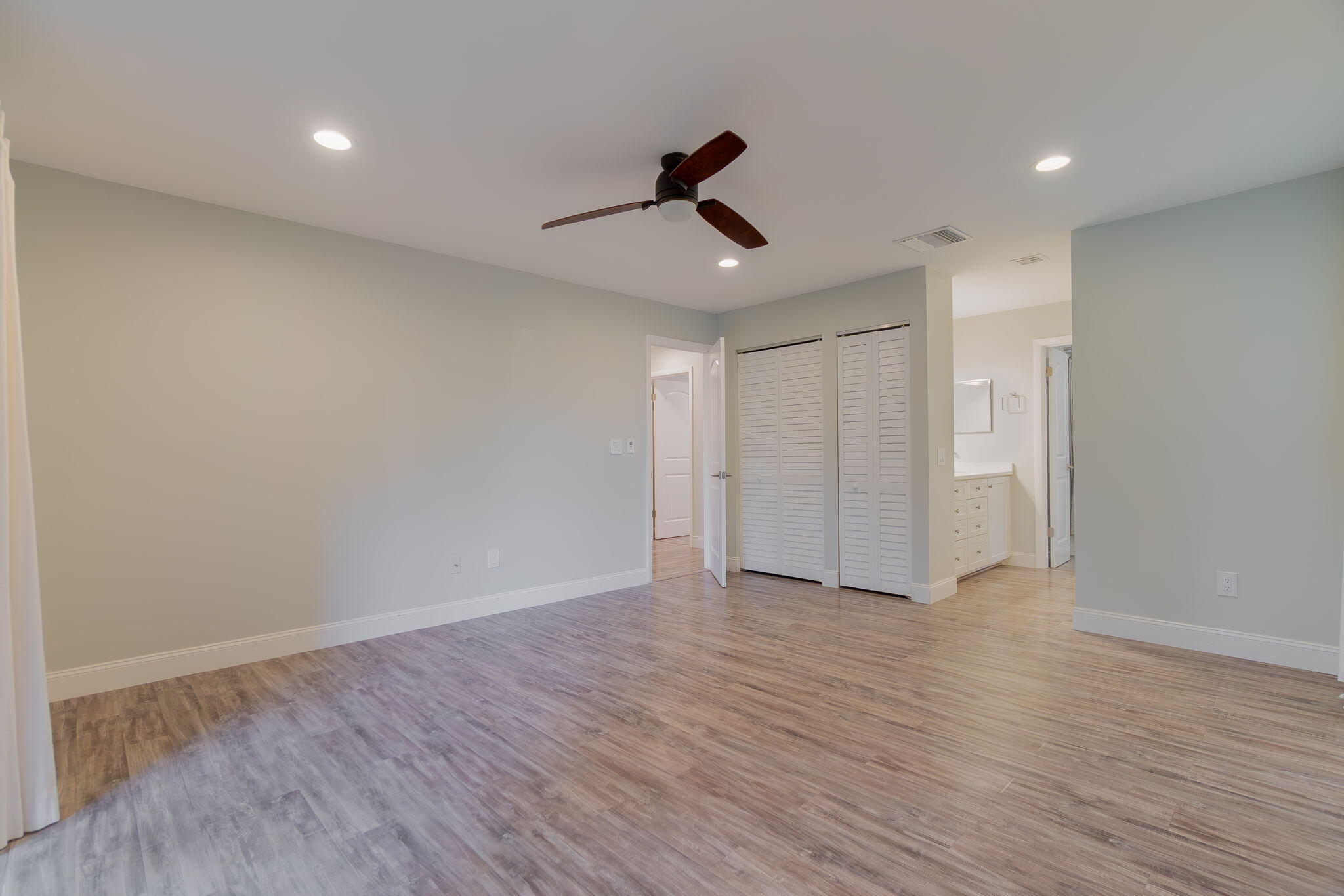 SHEFFIELD WOODS AT WELLINGTON CONDO - Residential Lease