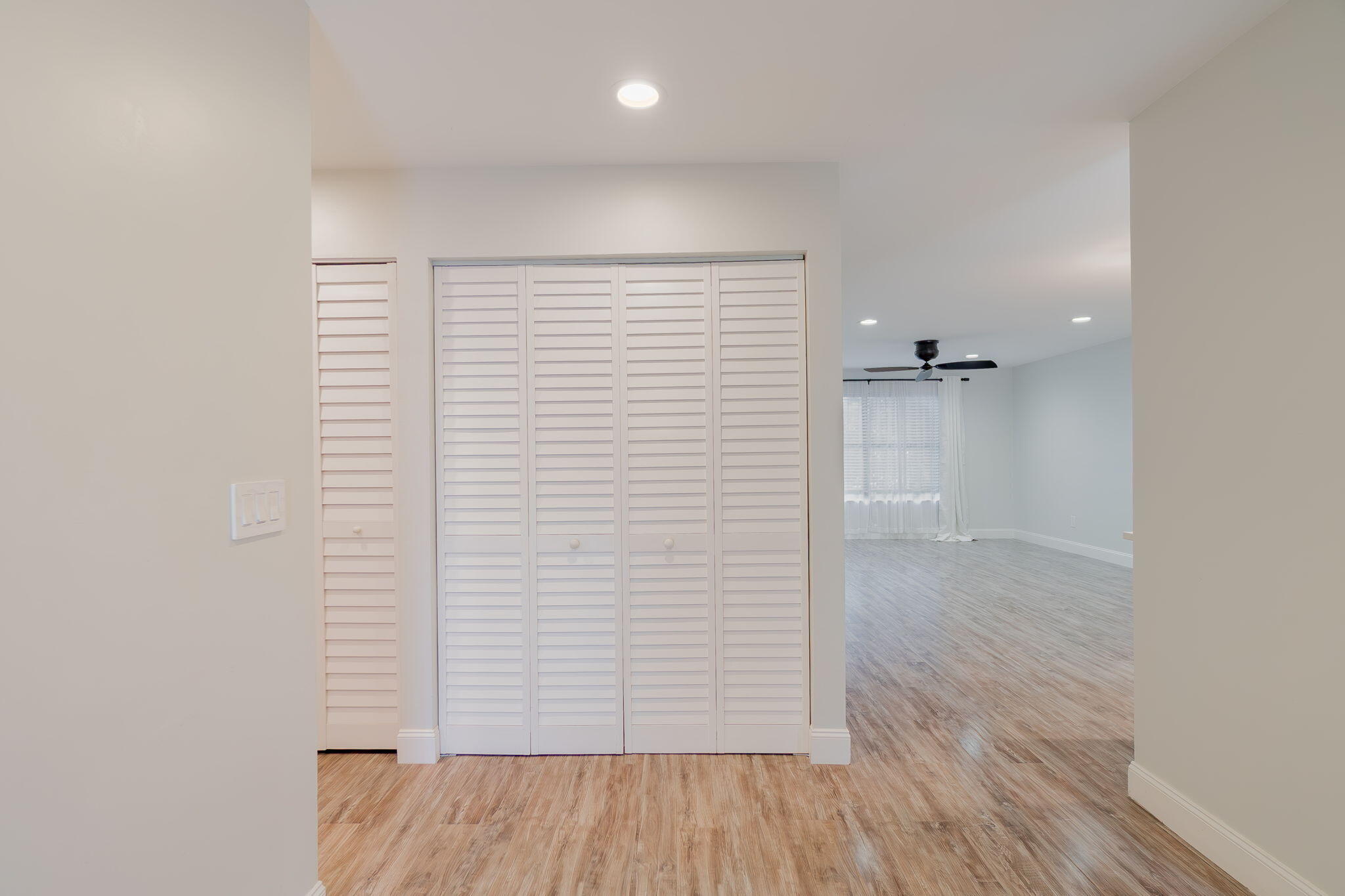 SHEFFIELD WOODS AT WELLINGTON CONDO - Residential Lease