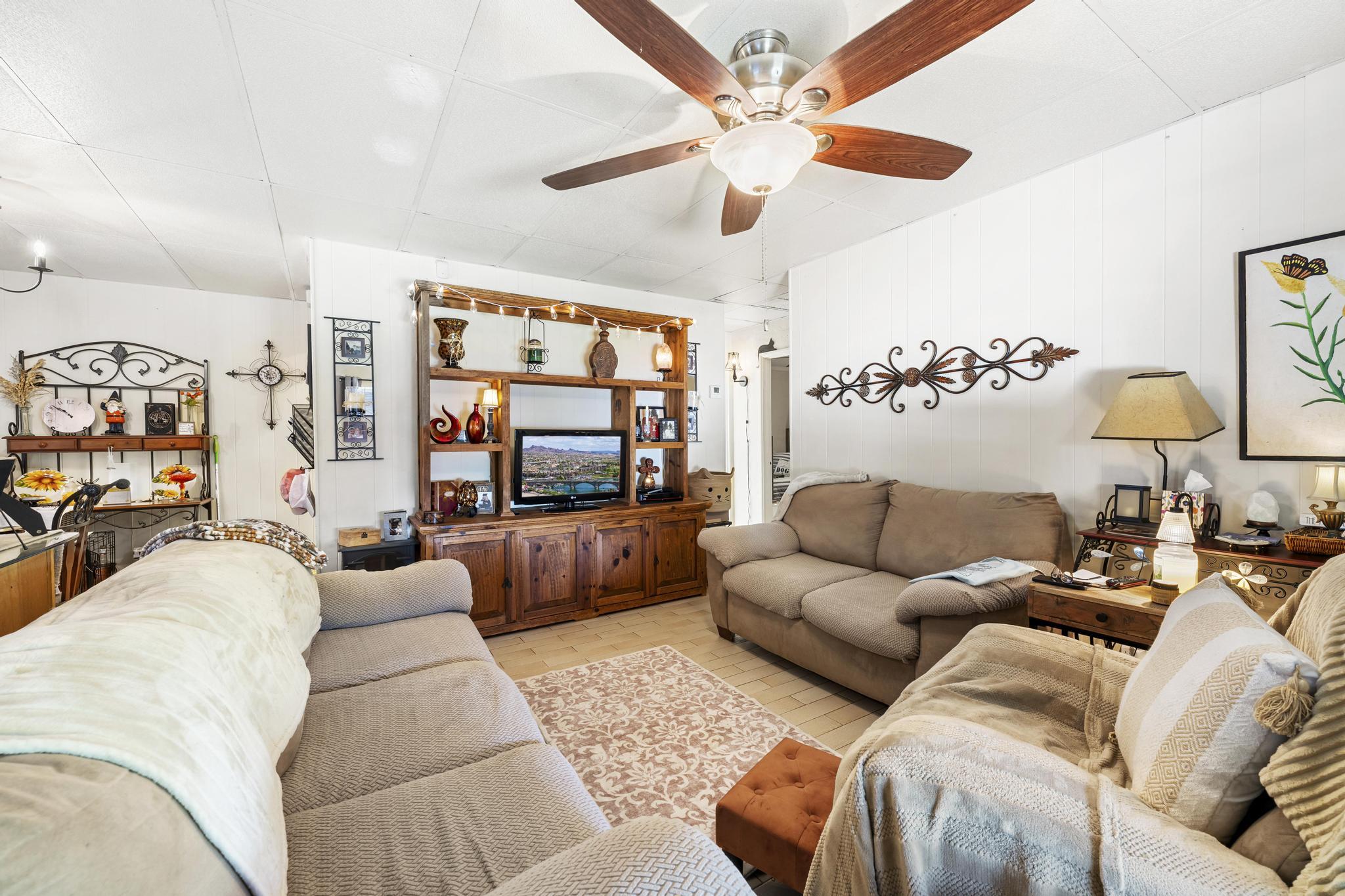 FAIRFAX PARK ADD - Residential Lease