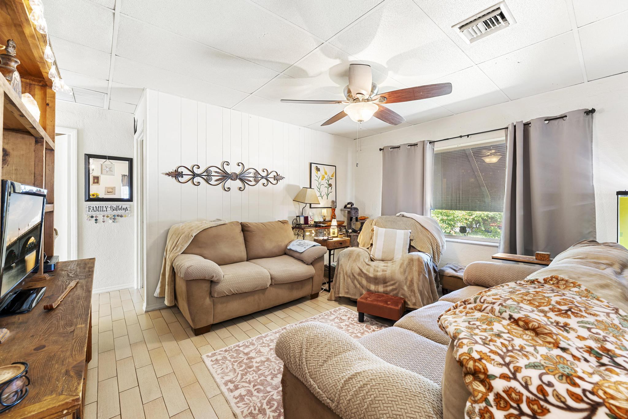 FAIRFAX PARK ADD - Residential Lease