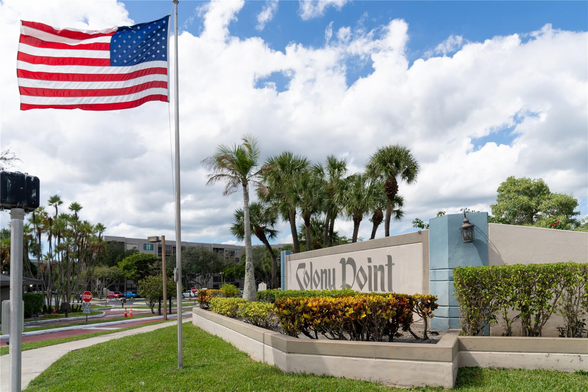 COLONY POINT 4 CONDO - Residential