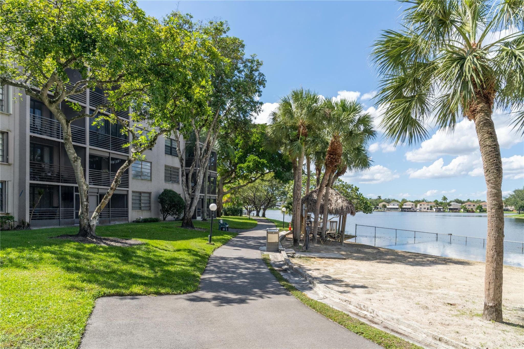 COLONY POINT 4 CONDO - Residential