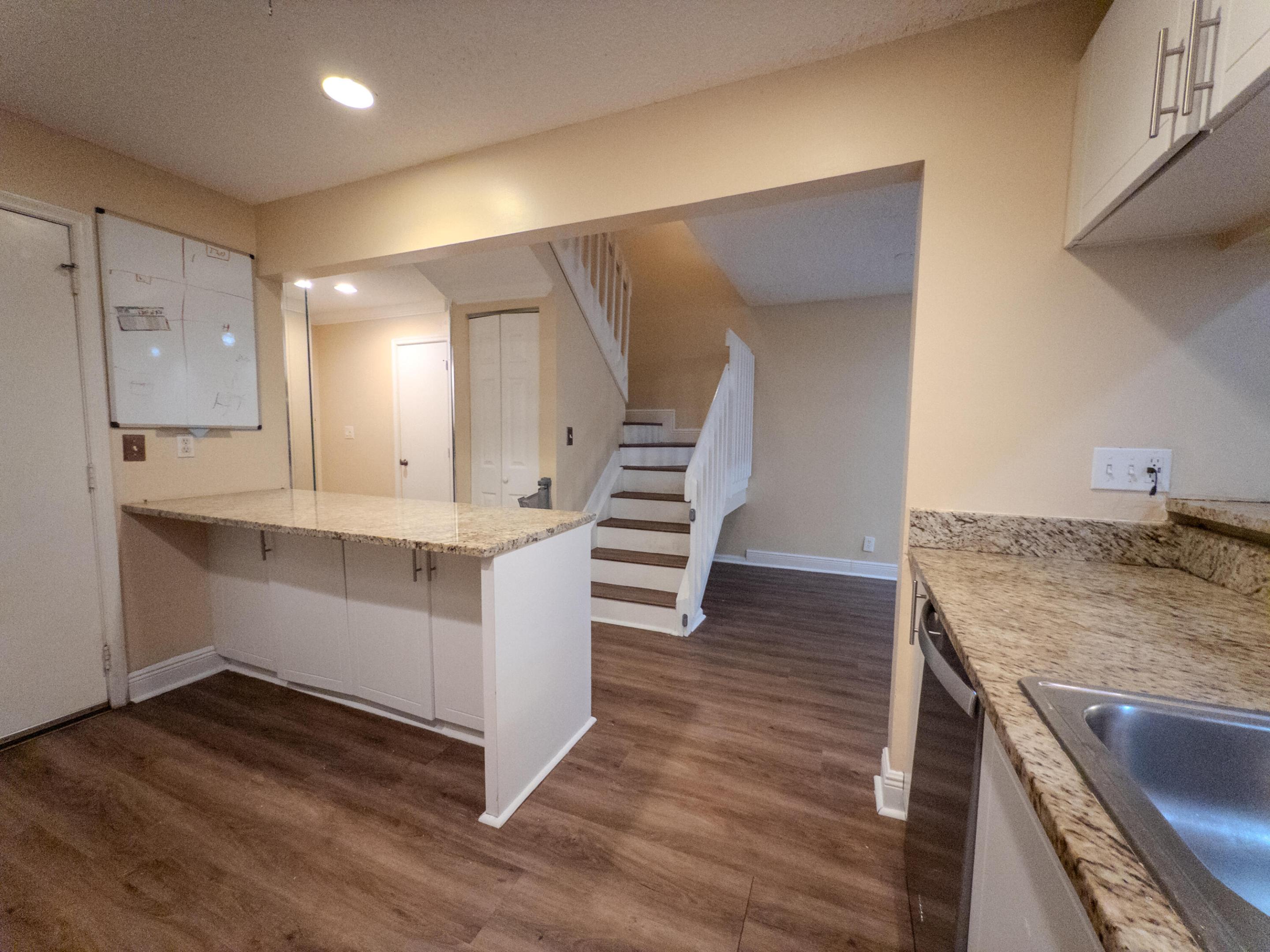 CORAL POINT NORTH - Residential