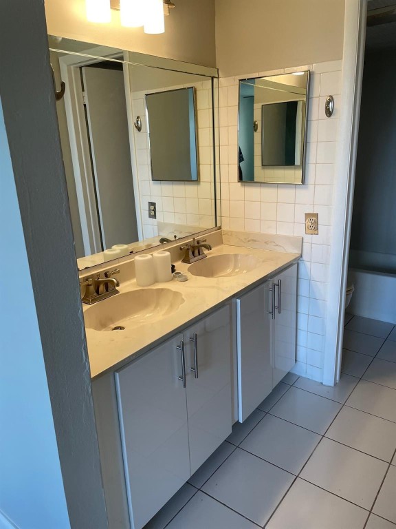 Lime Bay condo - Residential