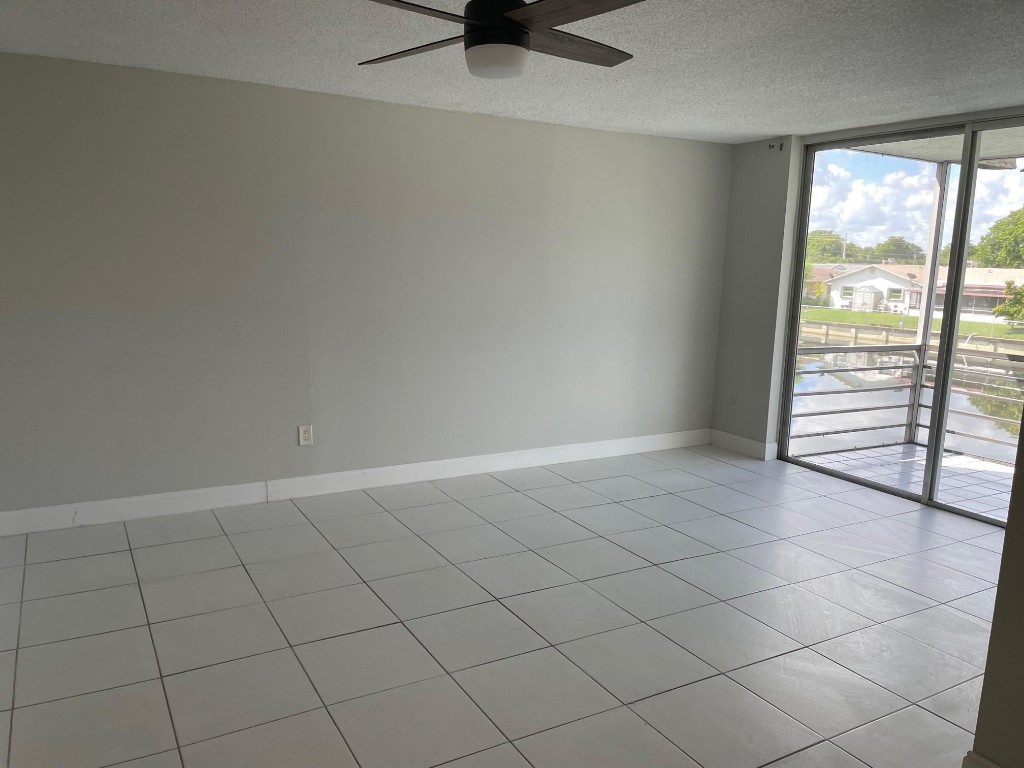 Lime Bay condo - Residential