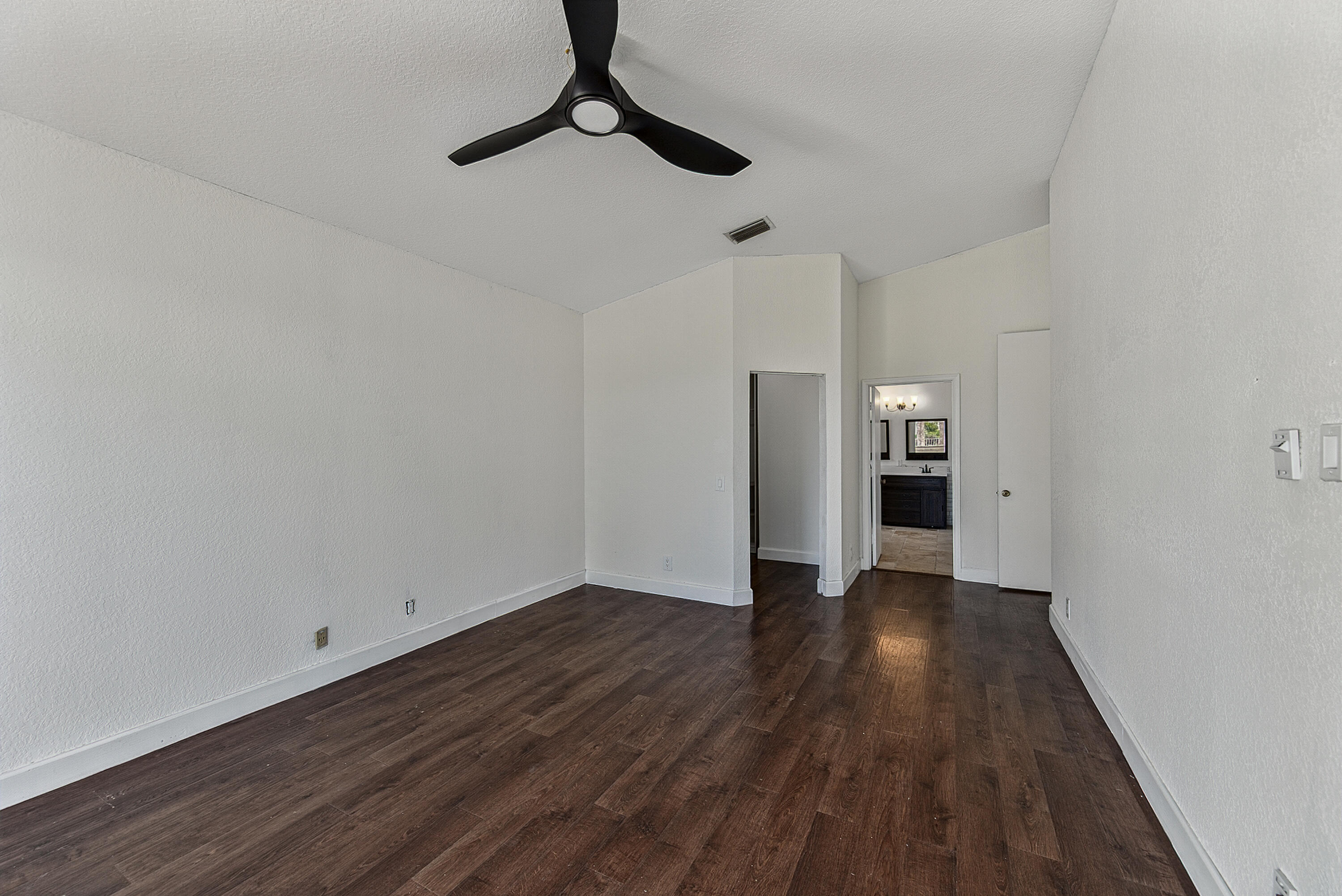 COQUINA LAKES - Residential Lease