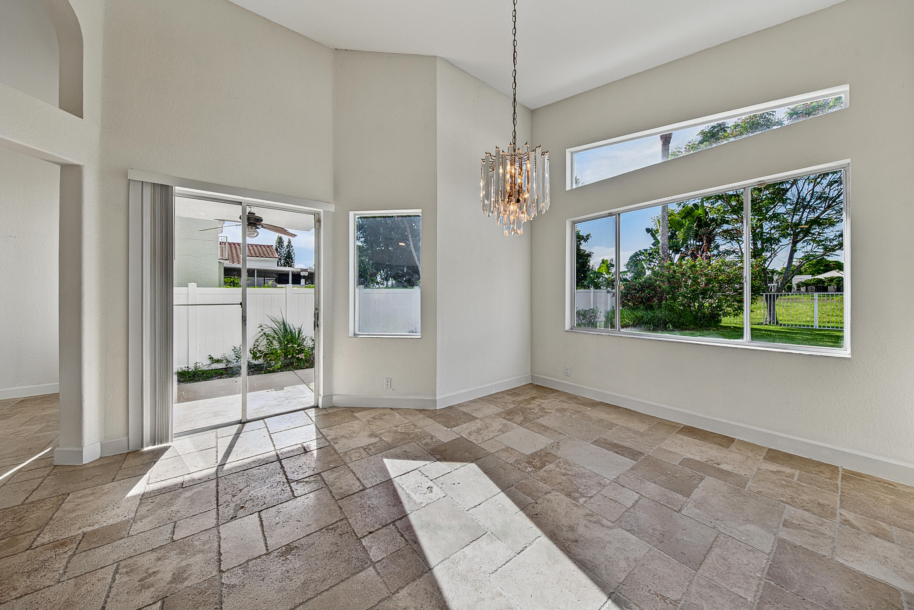 COQUINA LAKES - Residential Lease