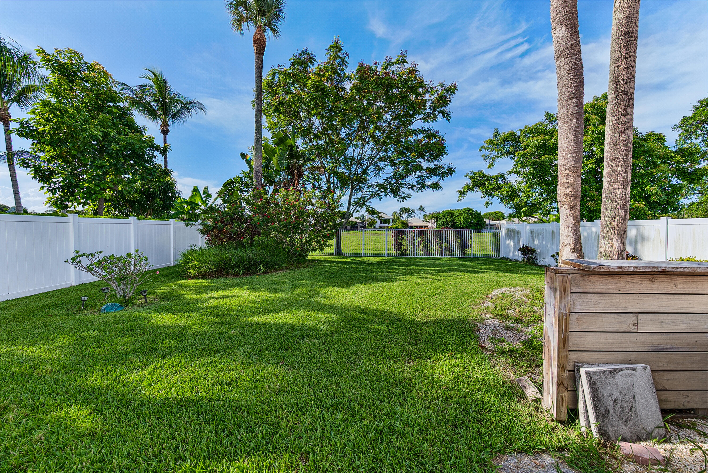 COQUINA LAKES - Residential Lease