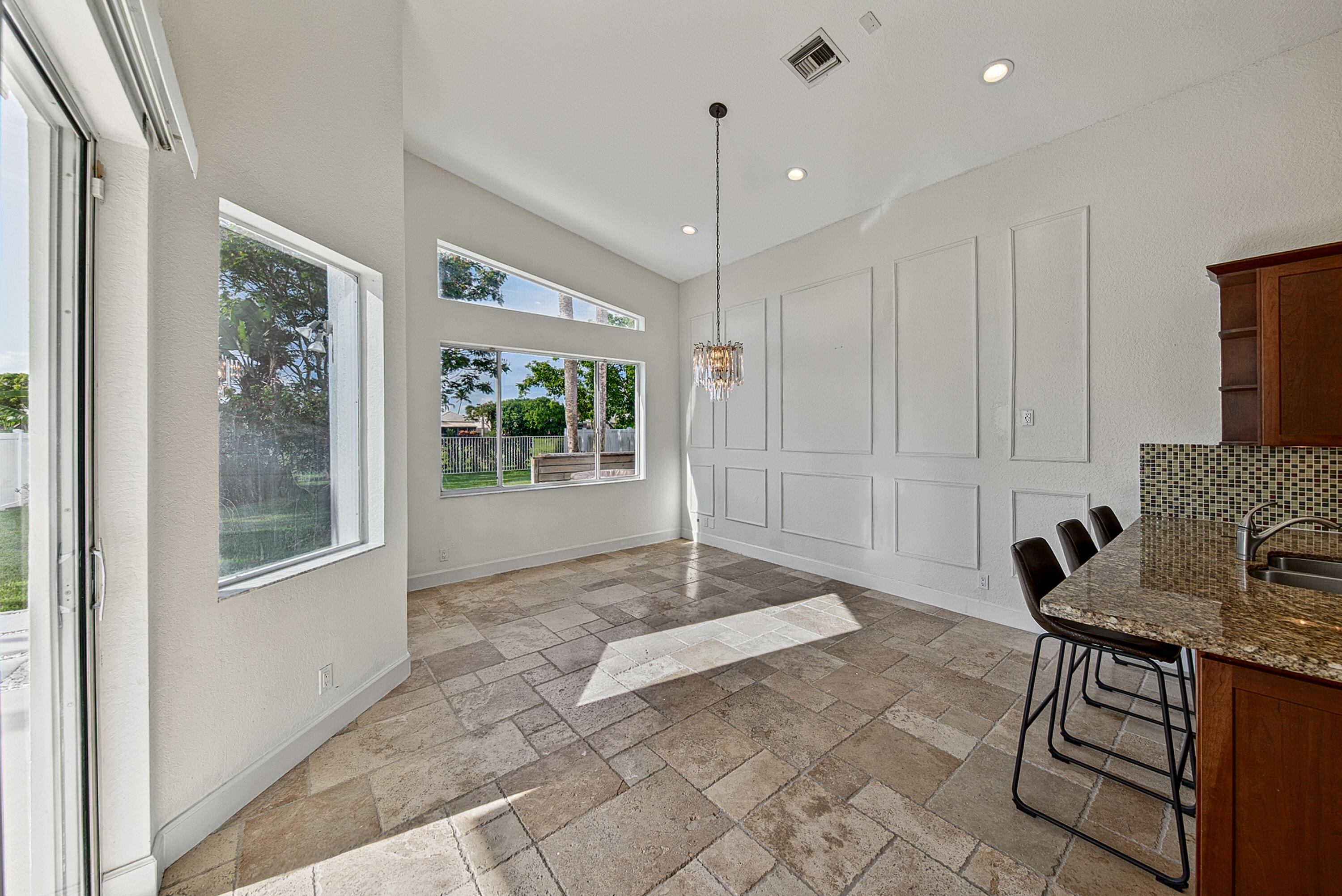 COQUINA LAKES - Residential Lease