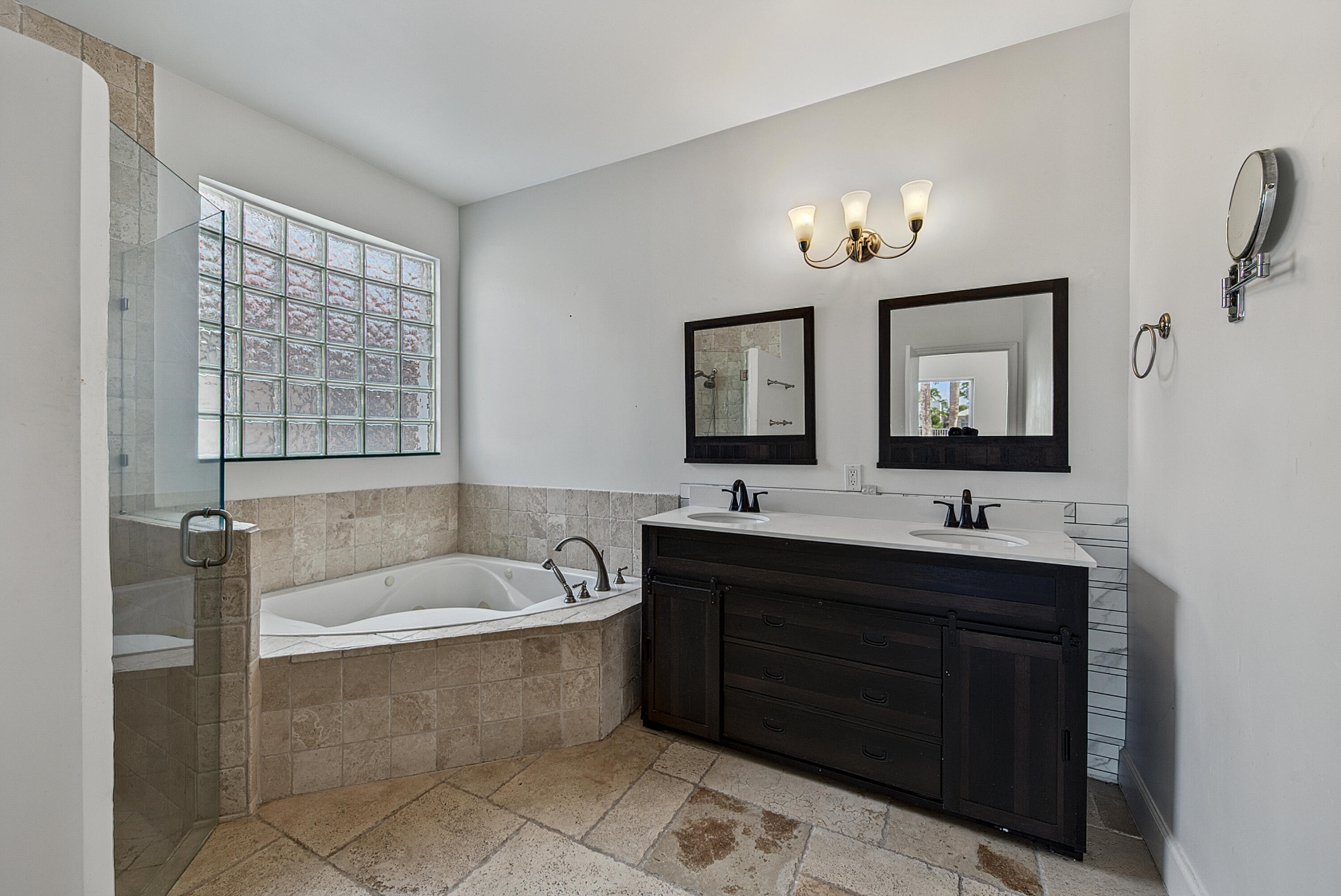 COQUINA LAKES - Residential Lease