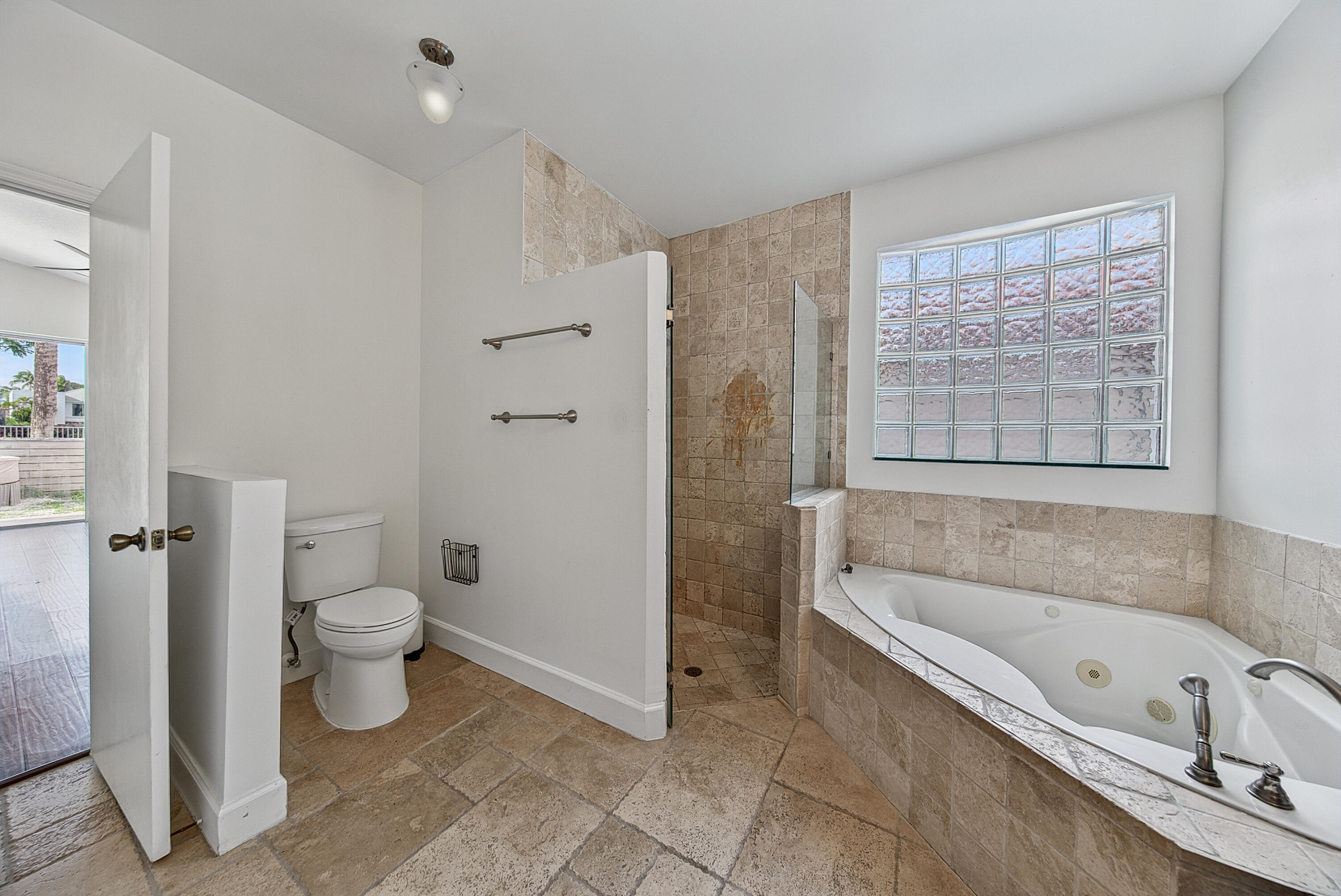 COQUINA LAKES - Residential Lease
