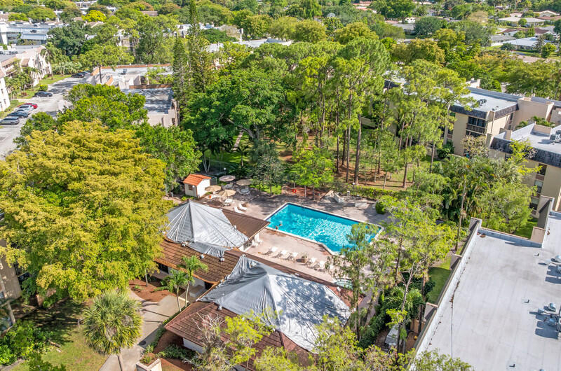 GREENGLADES CONDO I - Residential