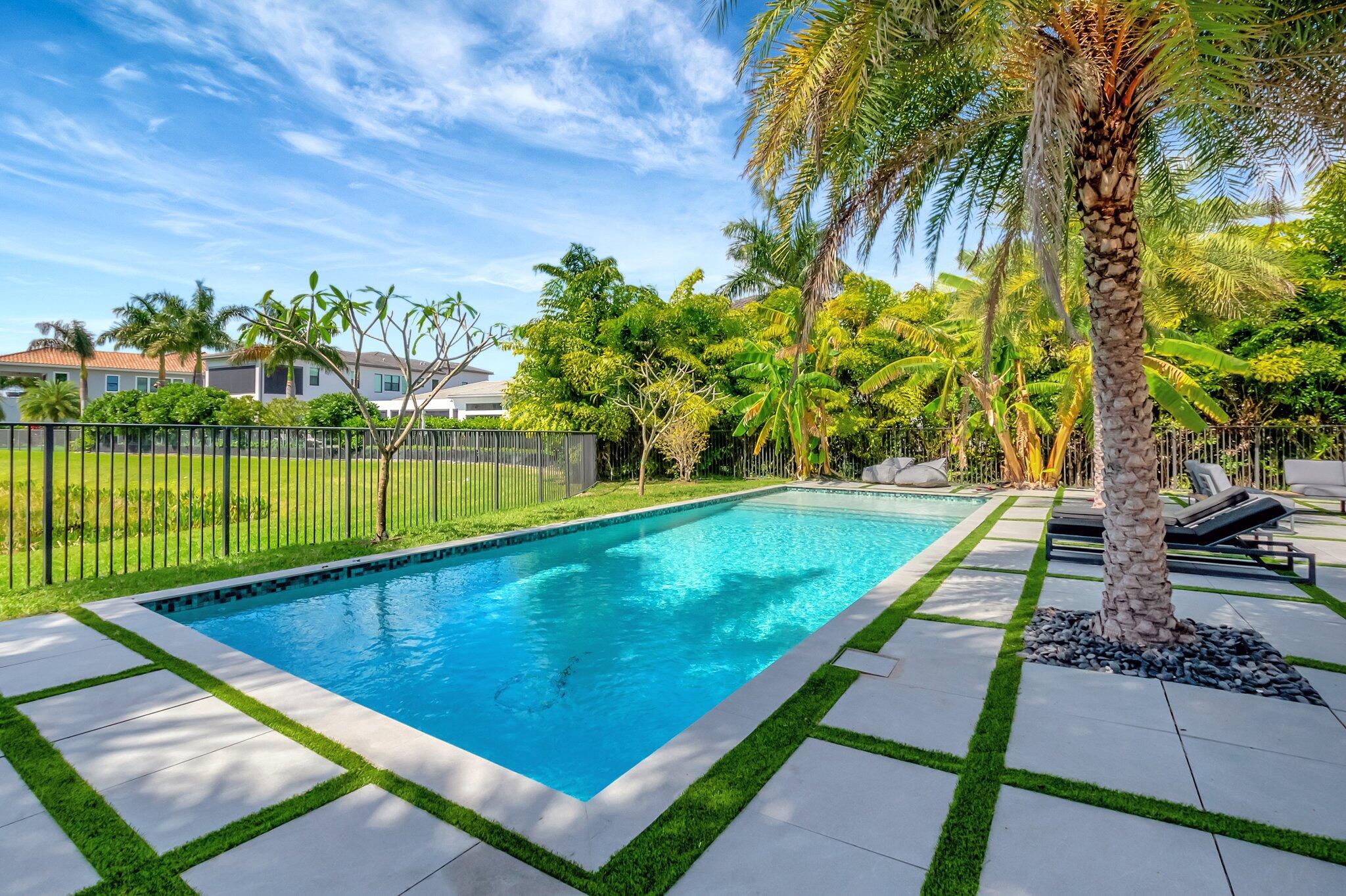 BOCA BRIDGES - Residential
