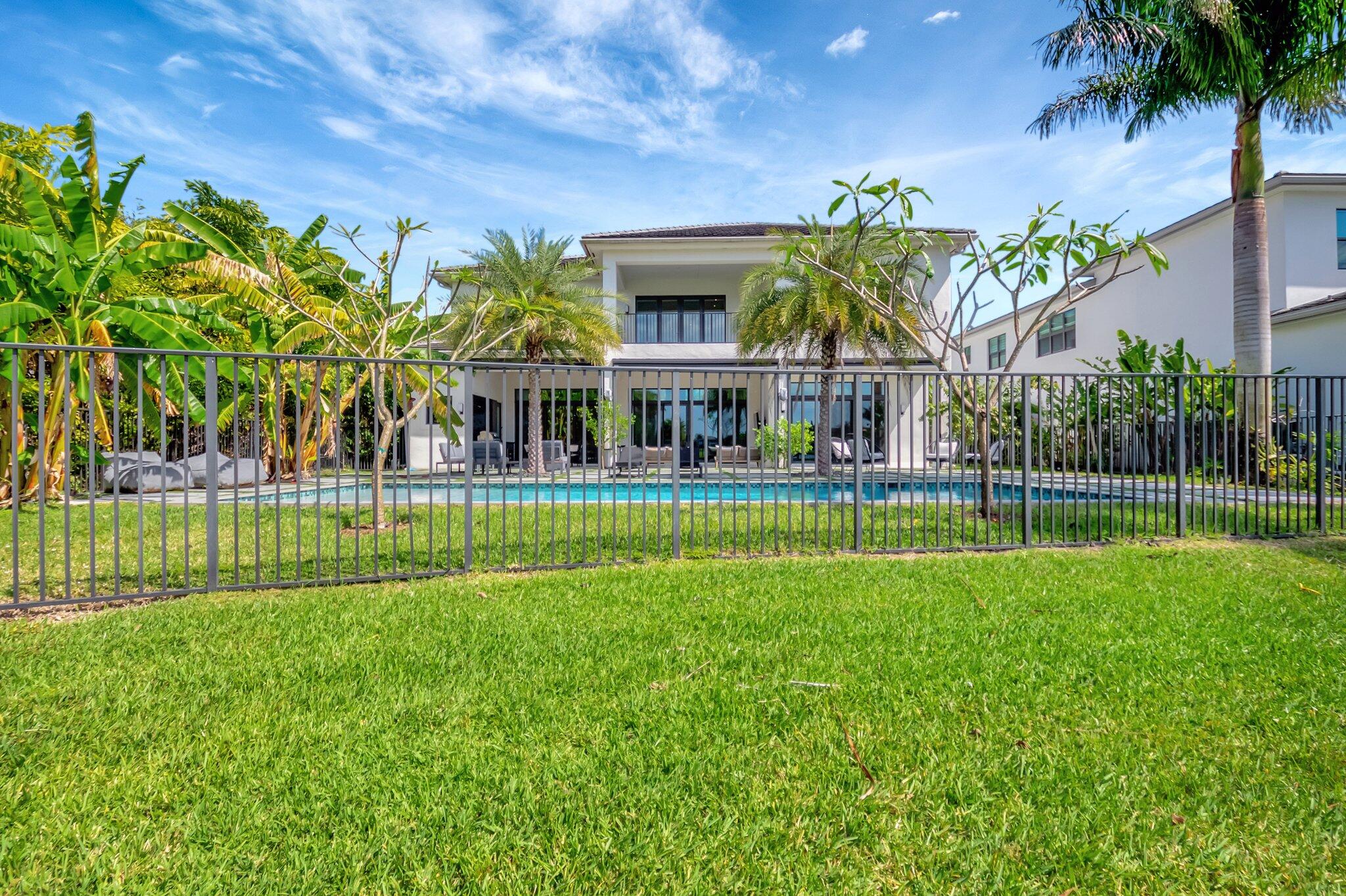 BOCA BRIDGES - Residential