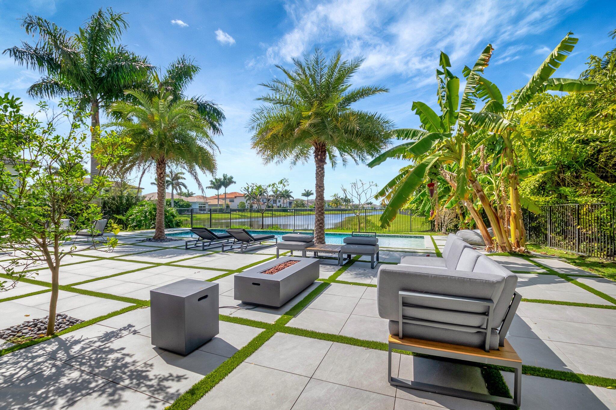 BOCA BRIDGES - Residential
