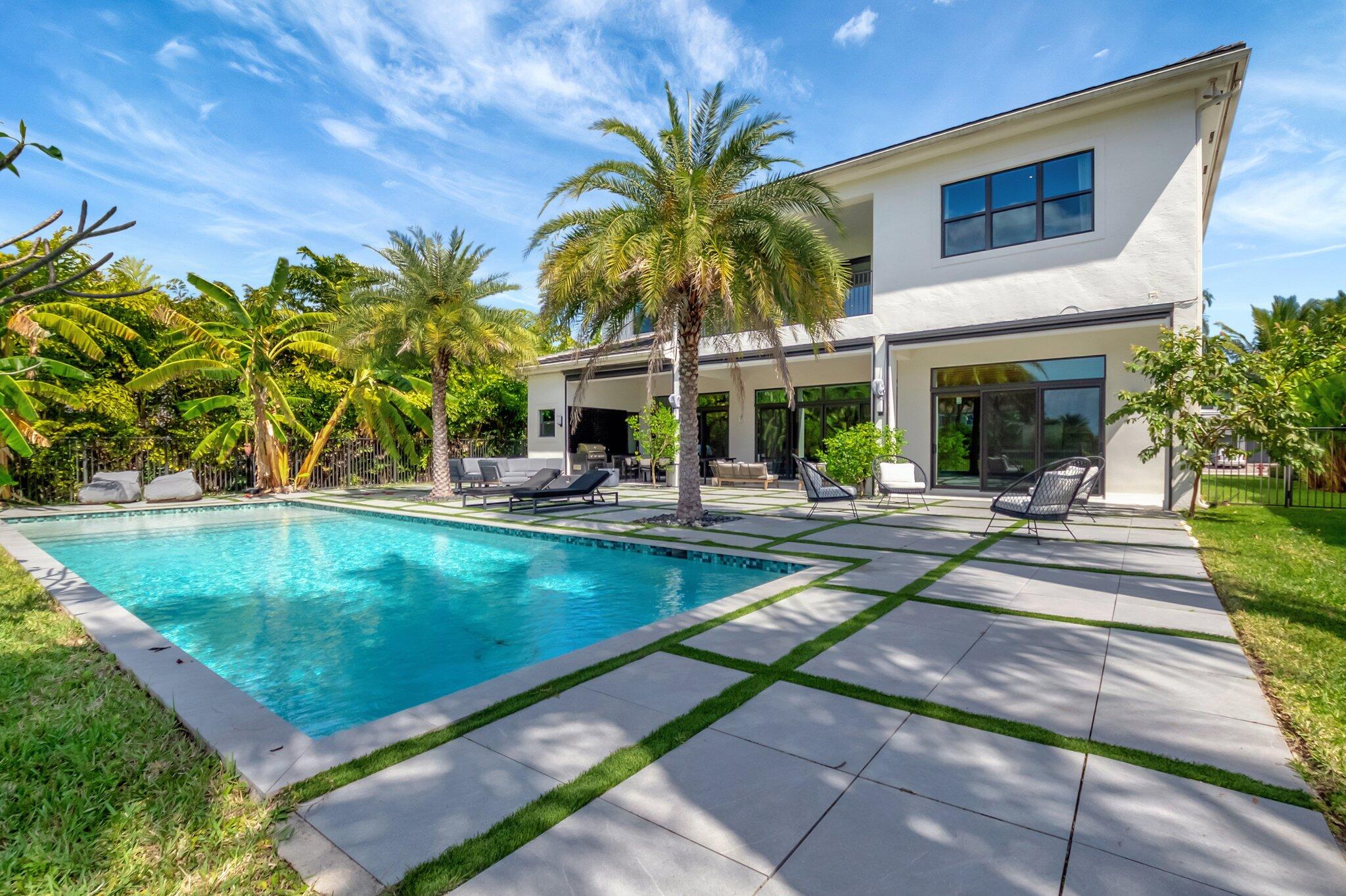 BOCA BRIDGES - Residential