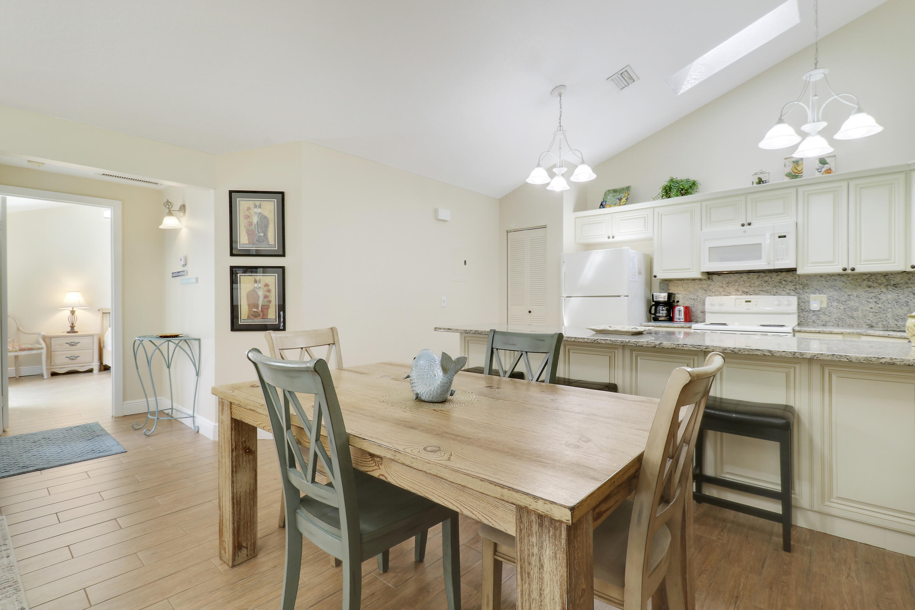 OCEANSIDE TERRACE CONDO - Residential Lease