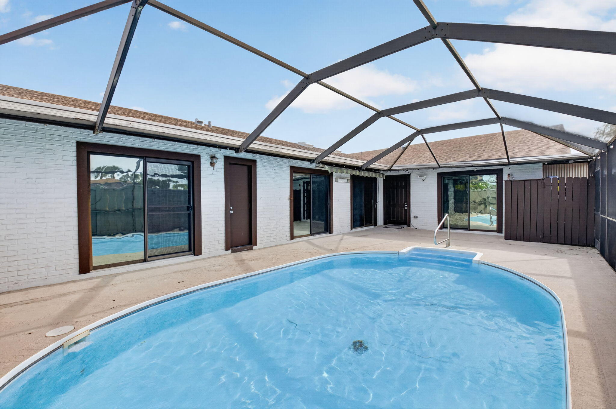 BOCA GARDENS - Residential Lease
