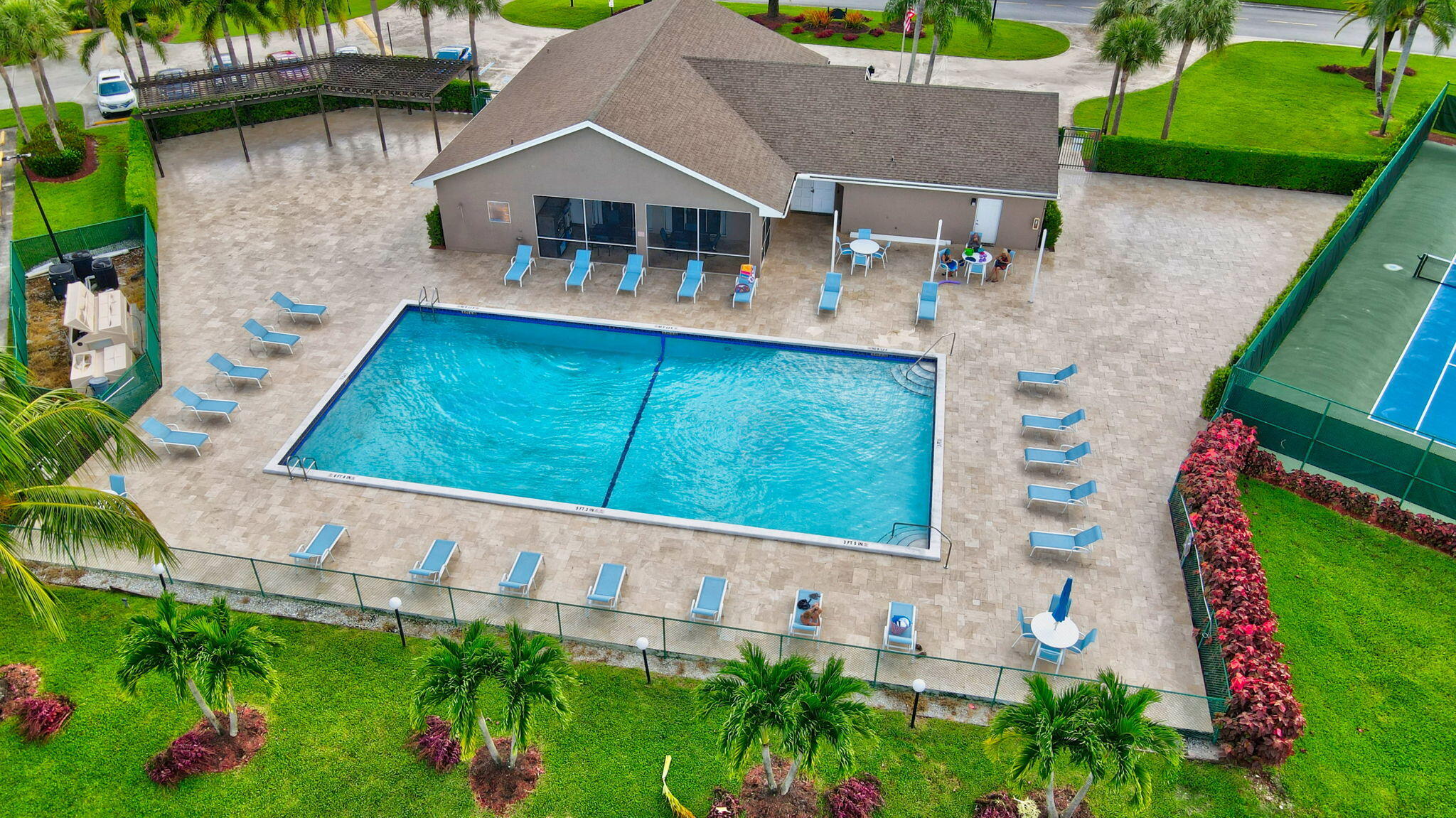 BOCA GARDENS - Residential Lease
