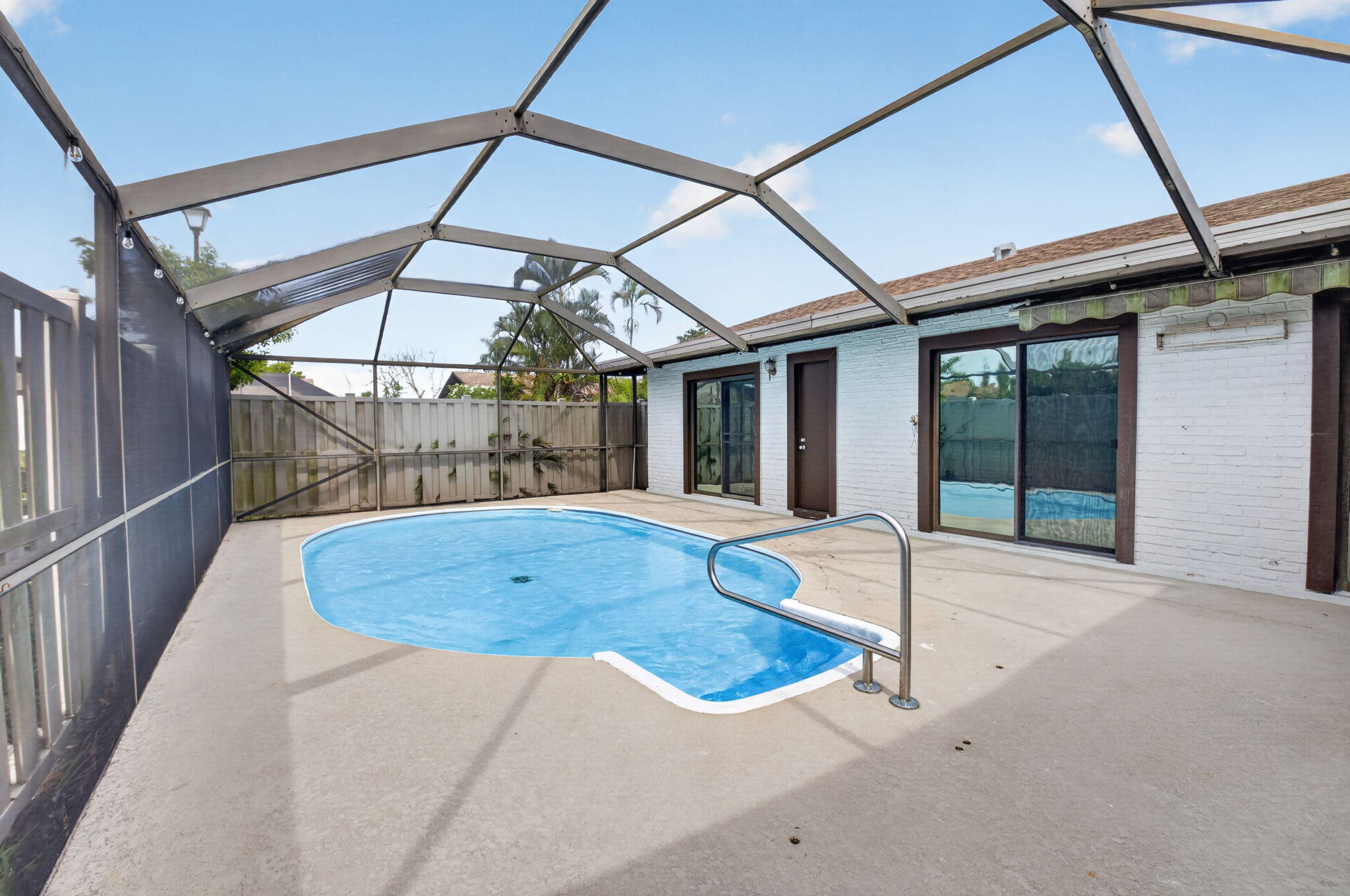 BOCA GARDENS - Residential Lease