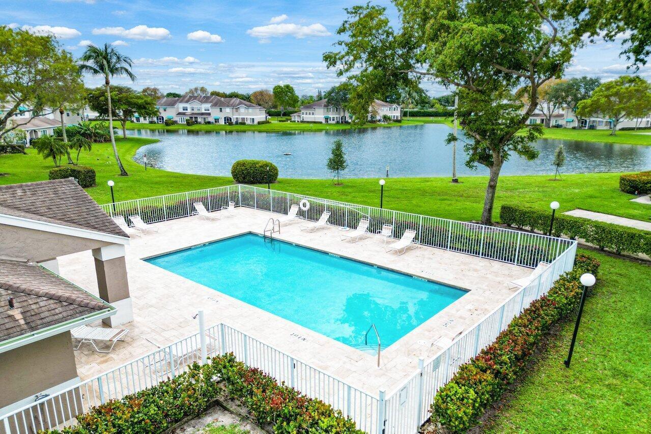 BOCA GARDENS - Residential Lease