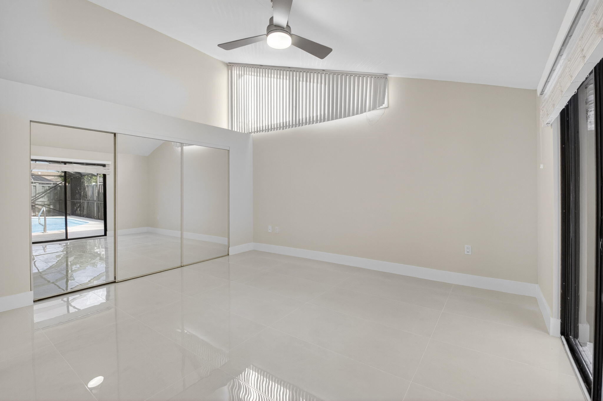 BOCA GARDENS - Residential Lease