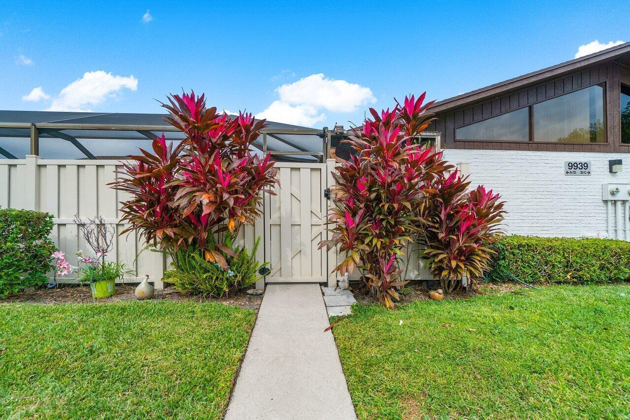 BOCA GARDENS - Residential Lease