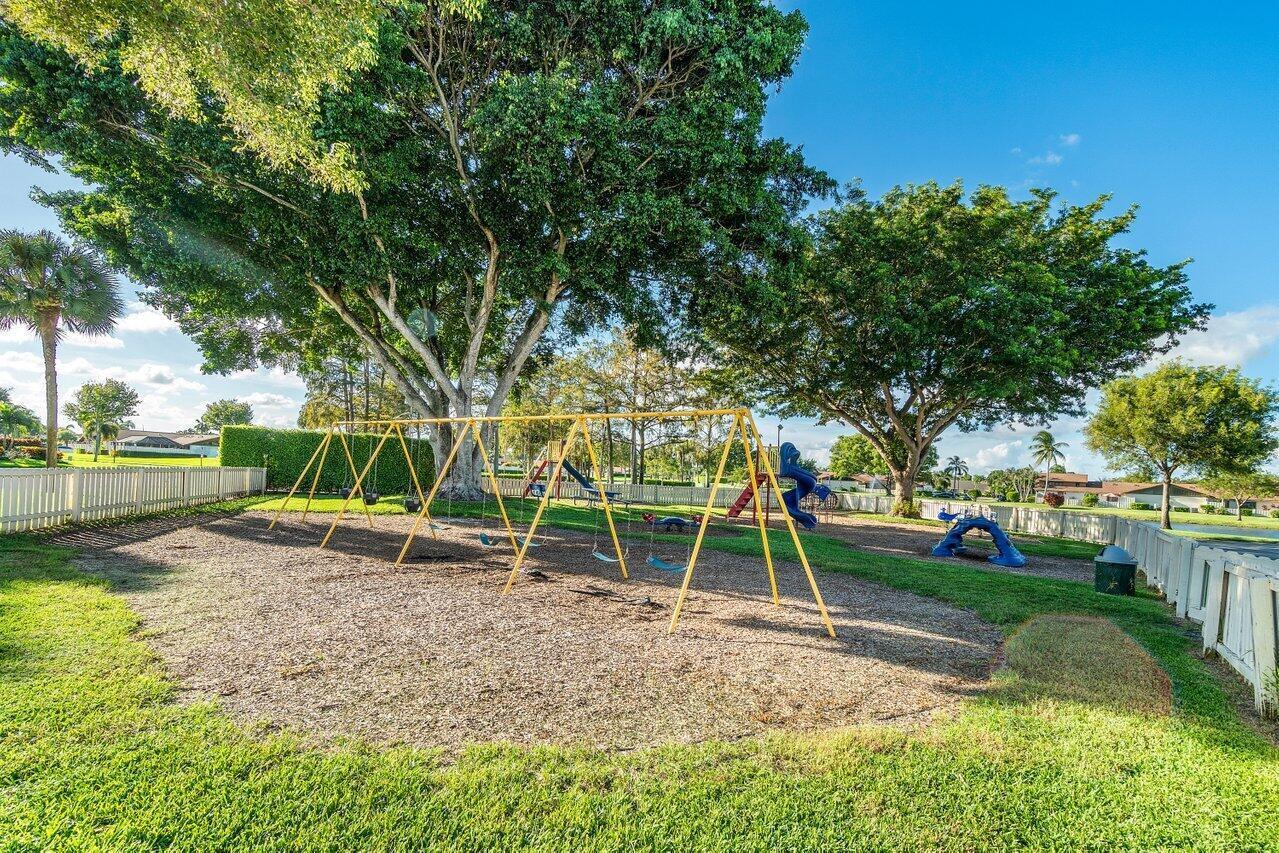 BOCA GARDENS - Residential Lease