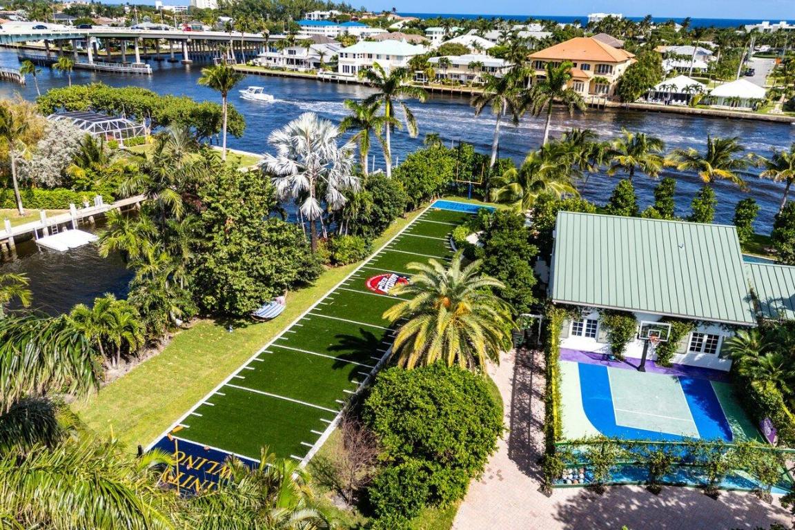 TROPIC ISLE - Residential