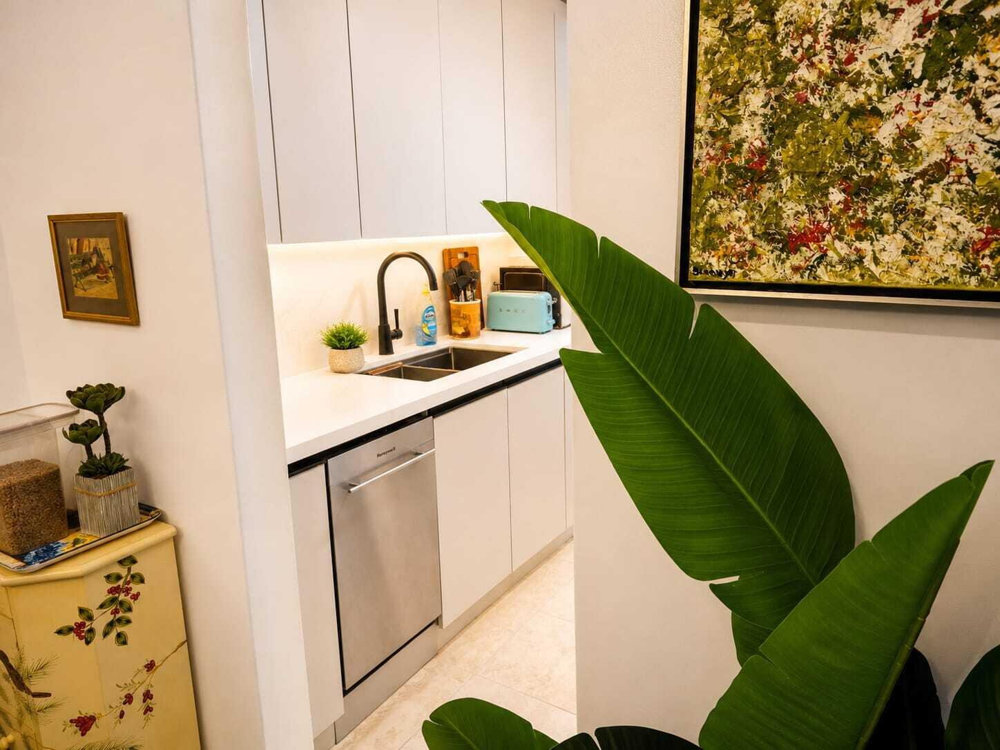MAR-LEN GARDENS NO 1 CORP-CO-OP - Residential