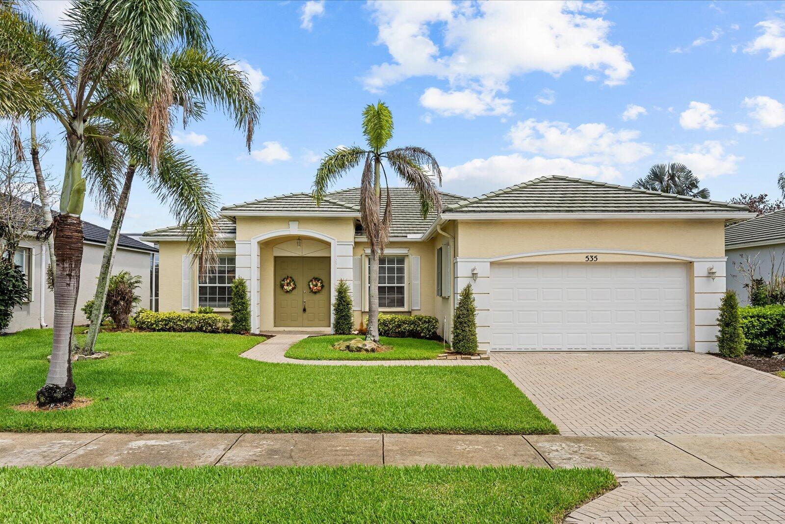 LAKEFOREST AT ST LUCIE WEST PHASE 1 - Residential