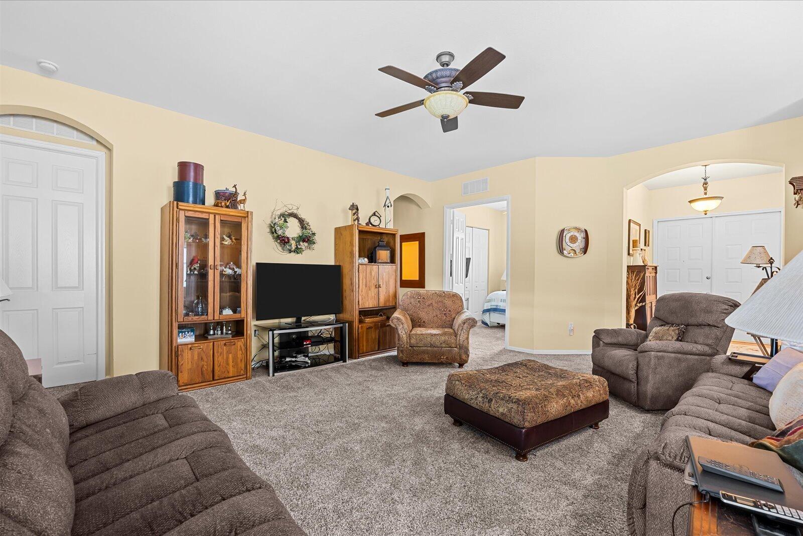 LAKEFOREST AT ST LUCIE WEST PHASE 1 - Residential