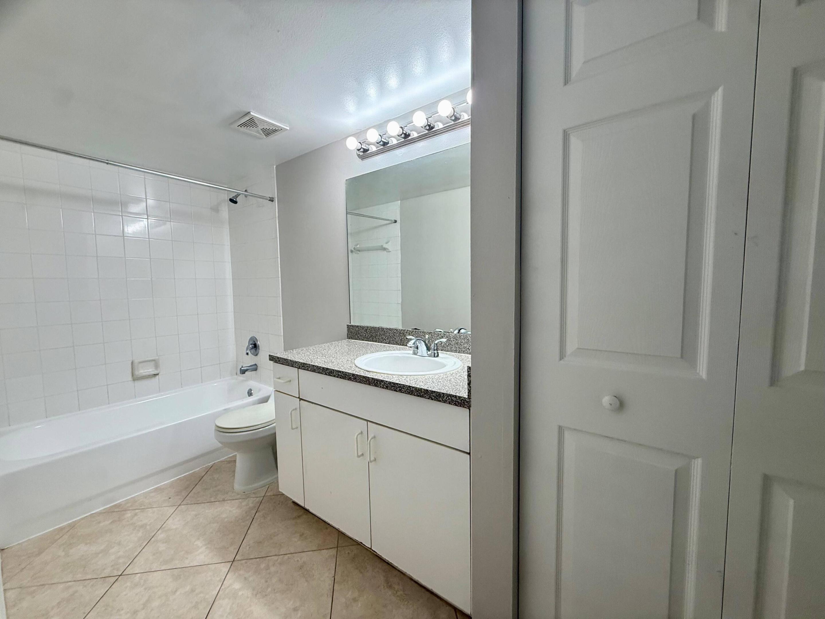 EVERGREEN LAKES CONDO - Residential Lease