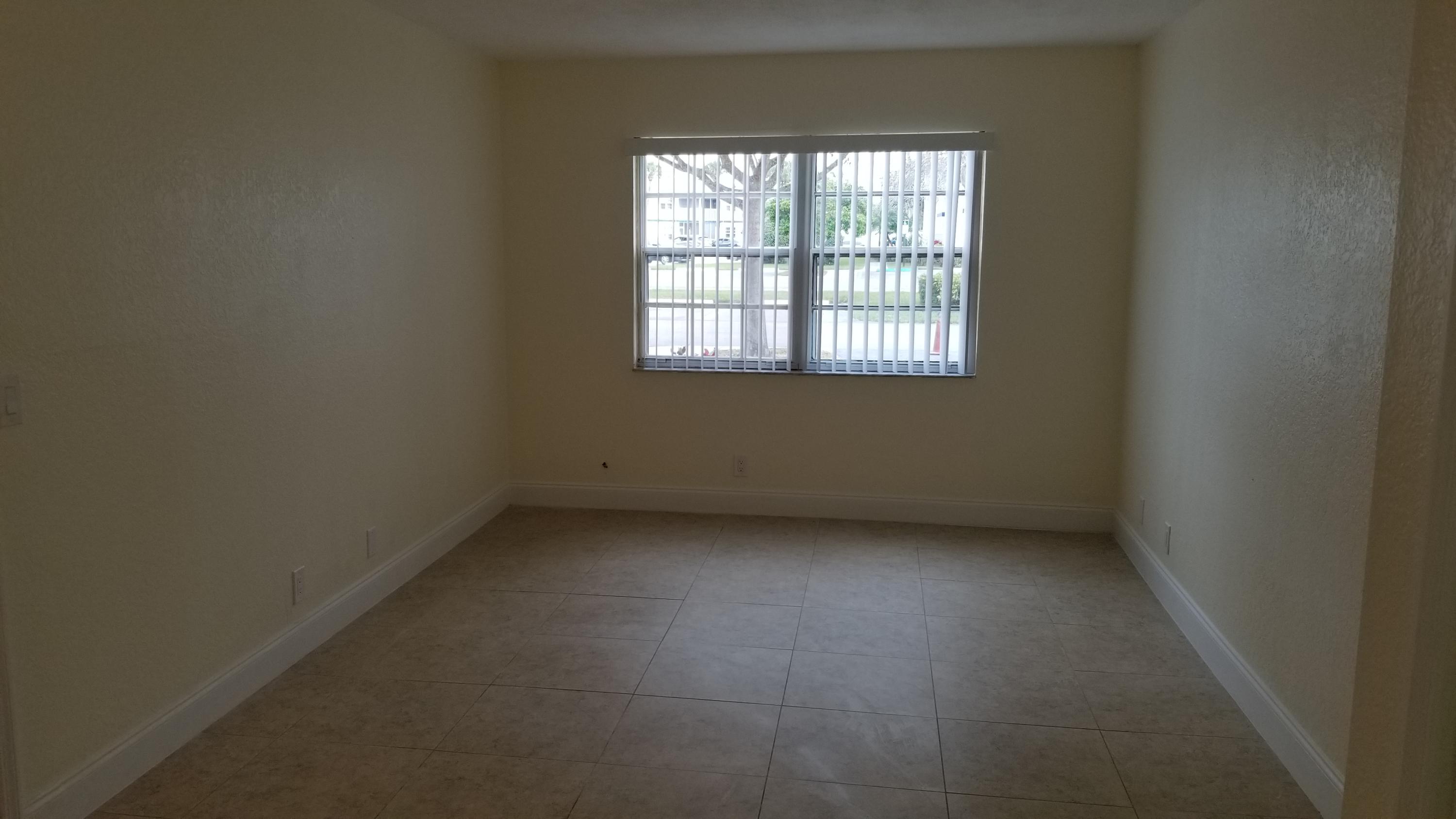 MIDPORT PLACE I, A CONDOMINIUM - Residential