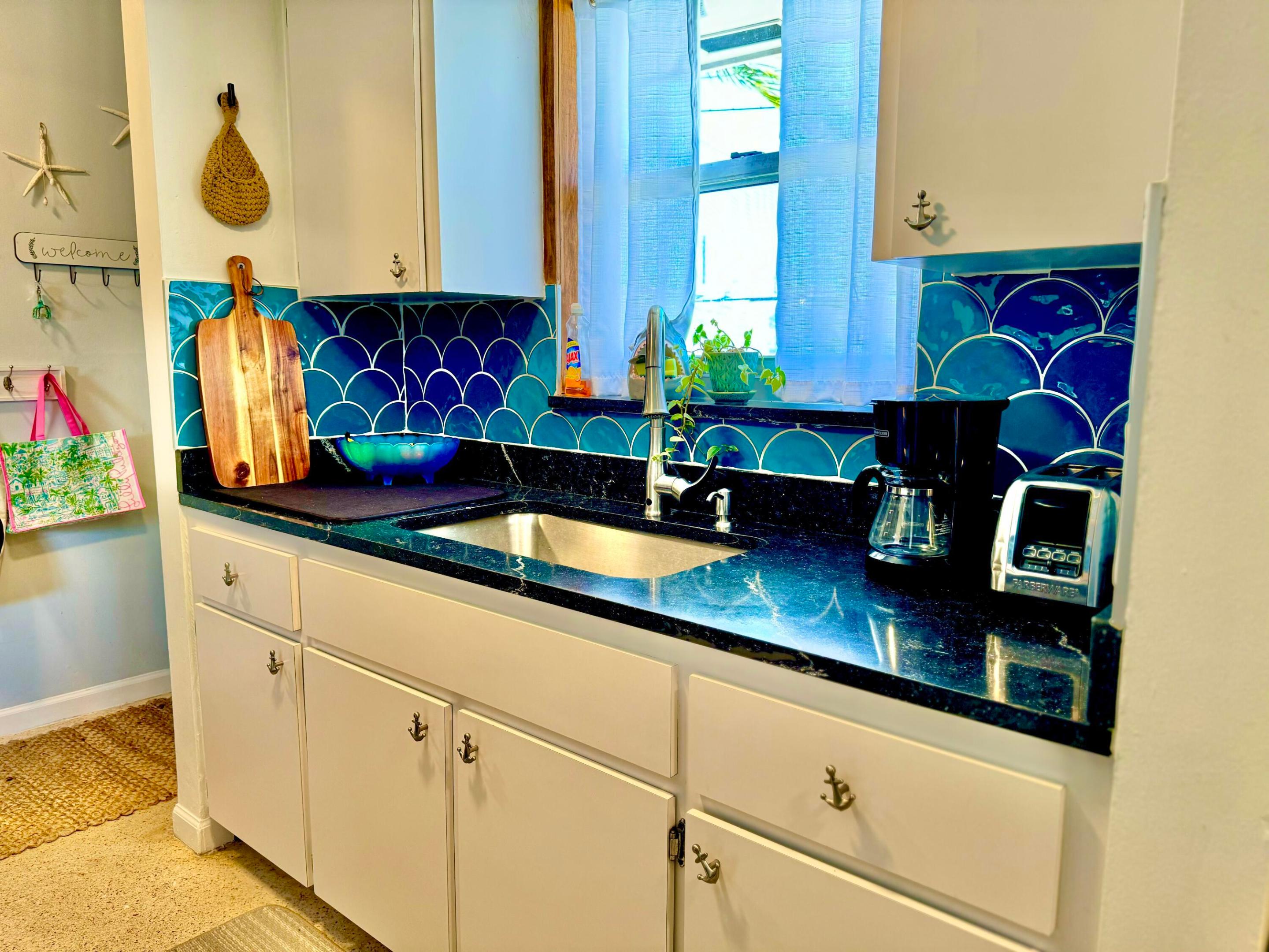 MONROE HEIGHTS - Residential Lease