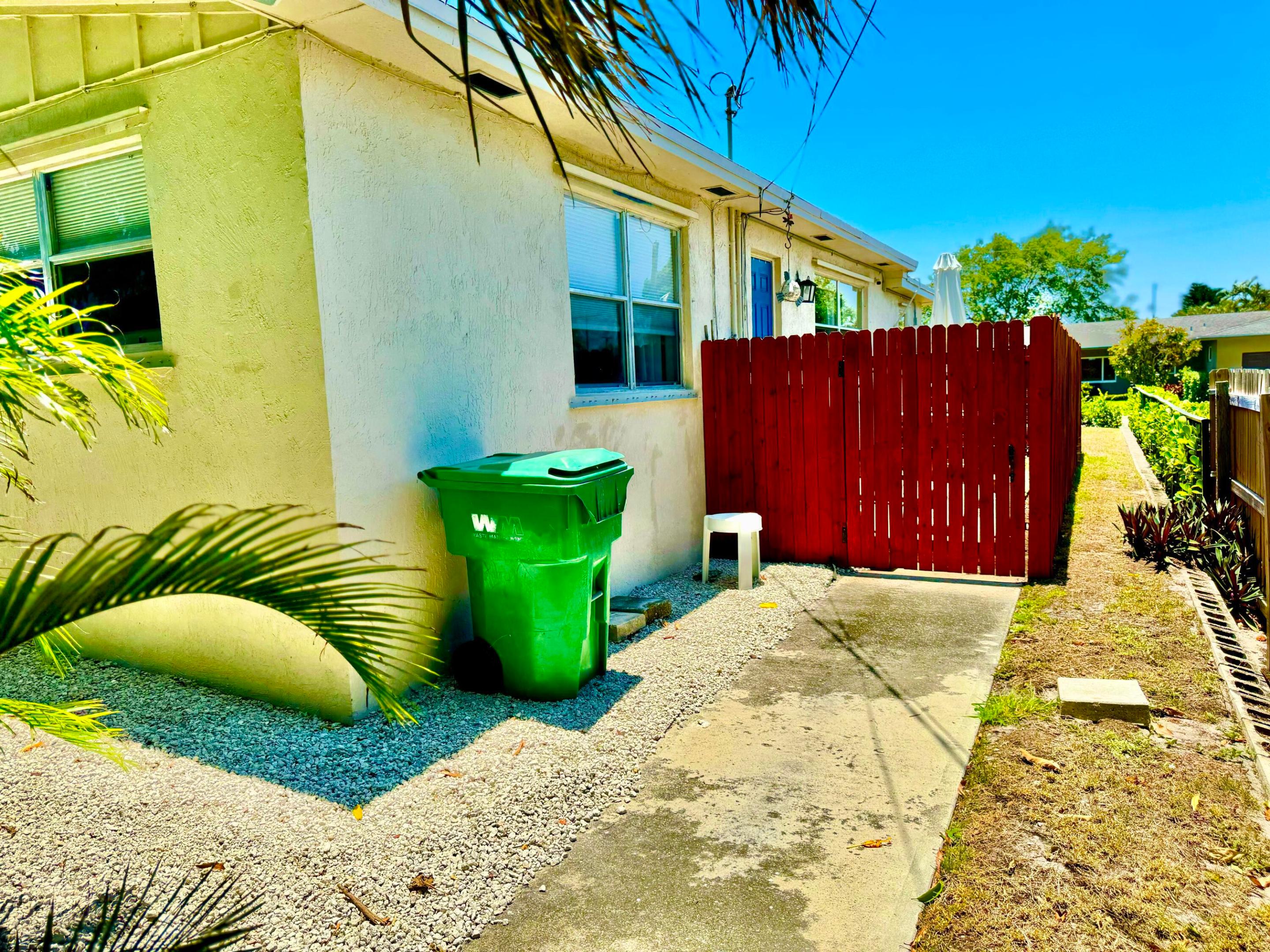 MONROE HEIGHTS - Residential Lease