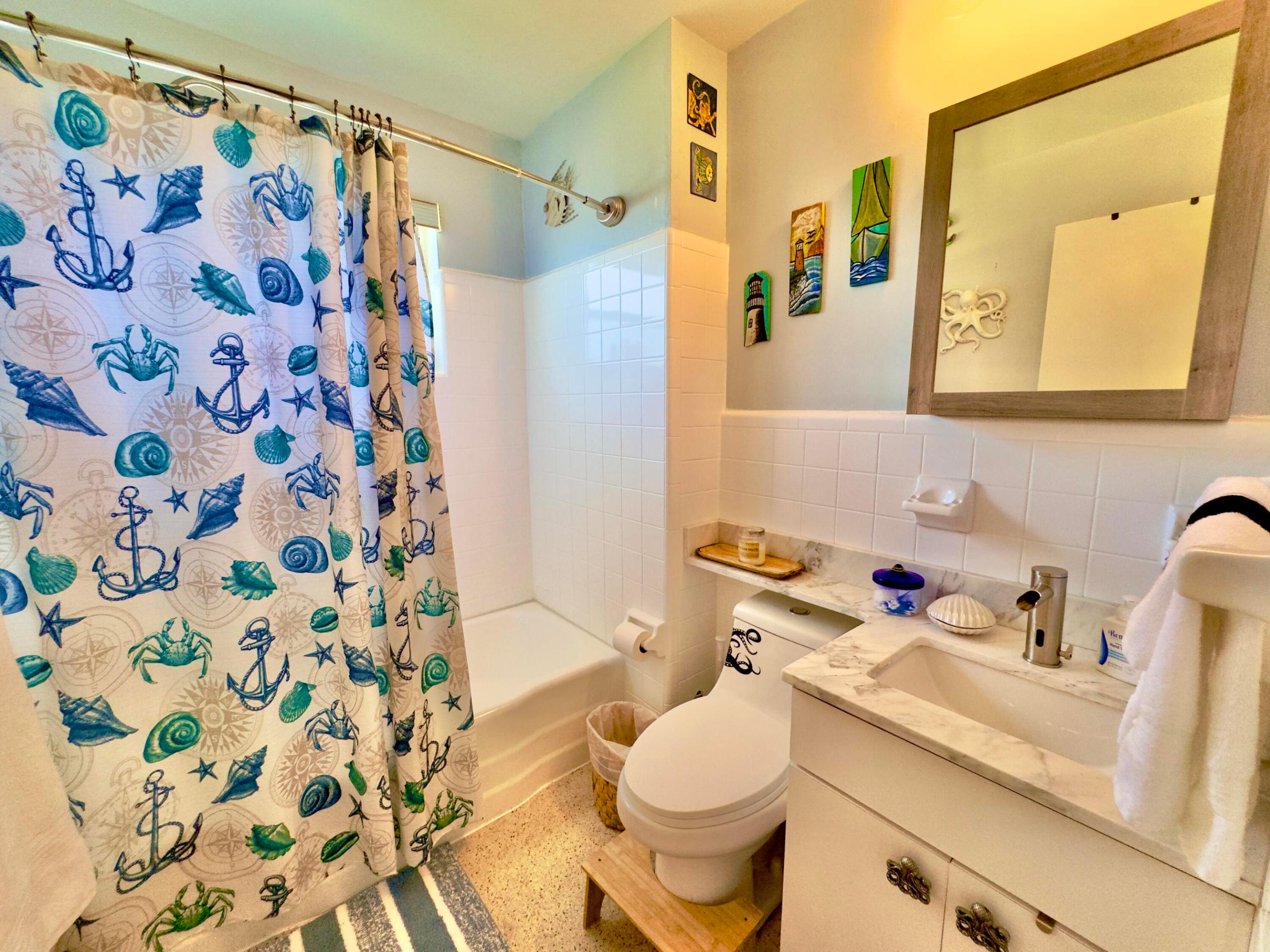 MONROE HEIGHTS - Residential Lease