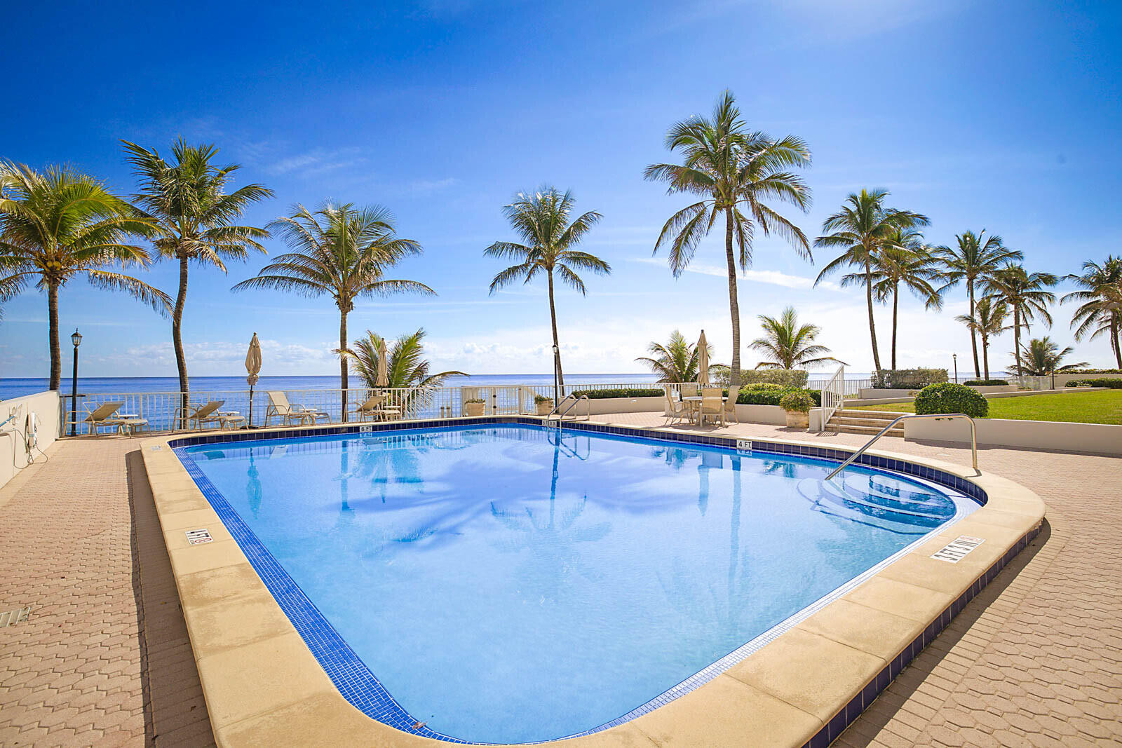 TRAFALGAR OF HIGHLAND BEACH CONDO - Residential