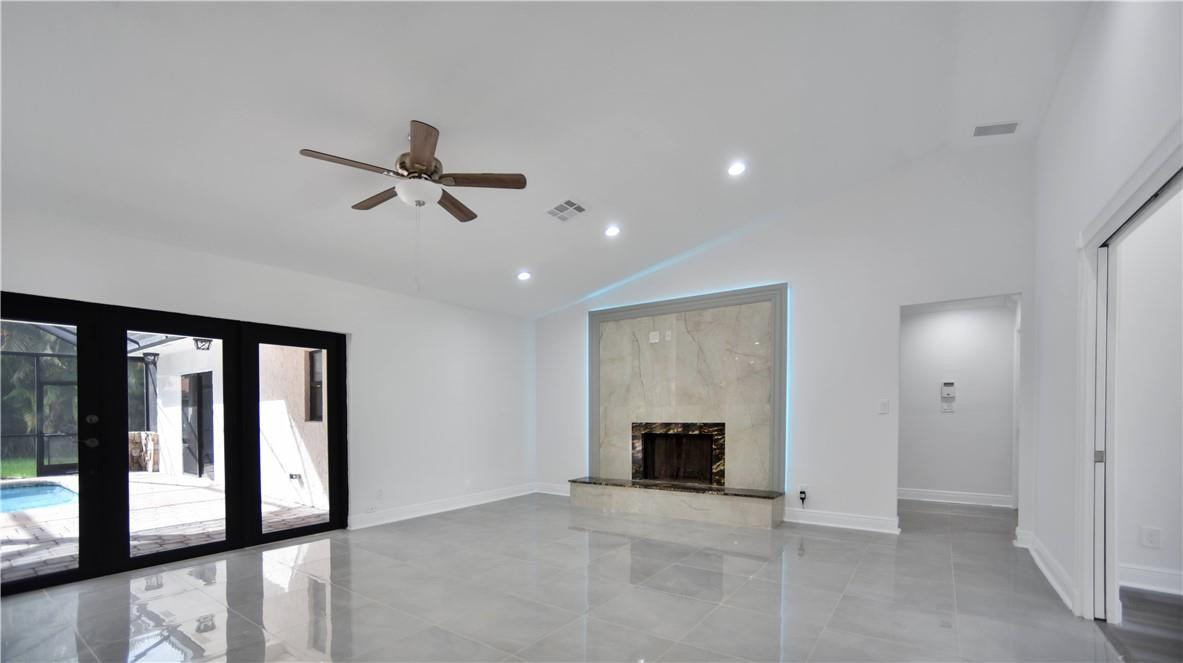 CYPRESS RUN - Residential Lease
