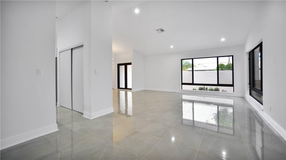CYPRESS RUN - Residential Lease